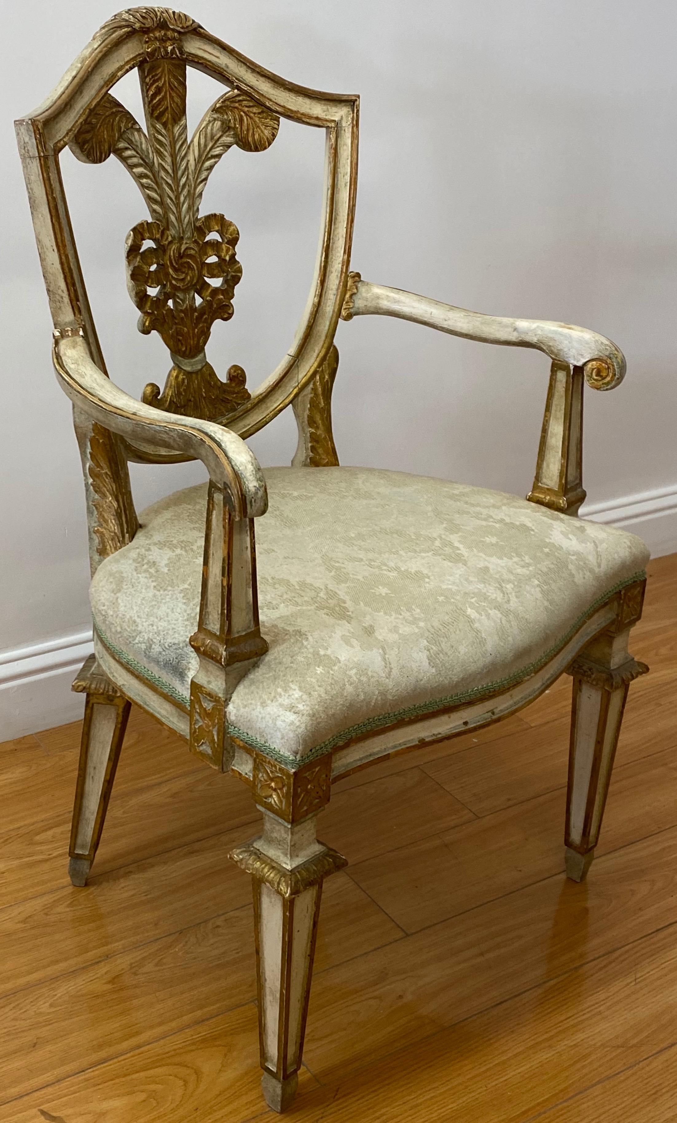 Pair of Early 20th Century Prince of Wales Style Arm Chairs In Good Condition For Sale In San Francisco, CA