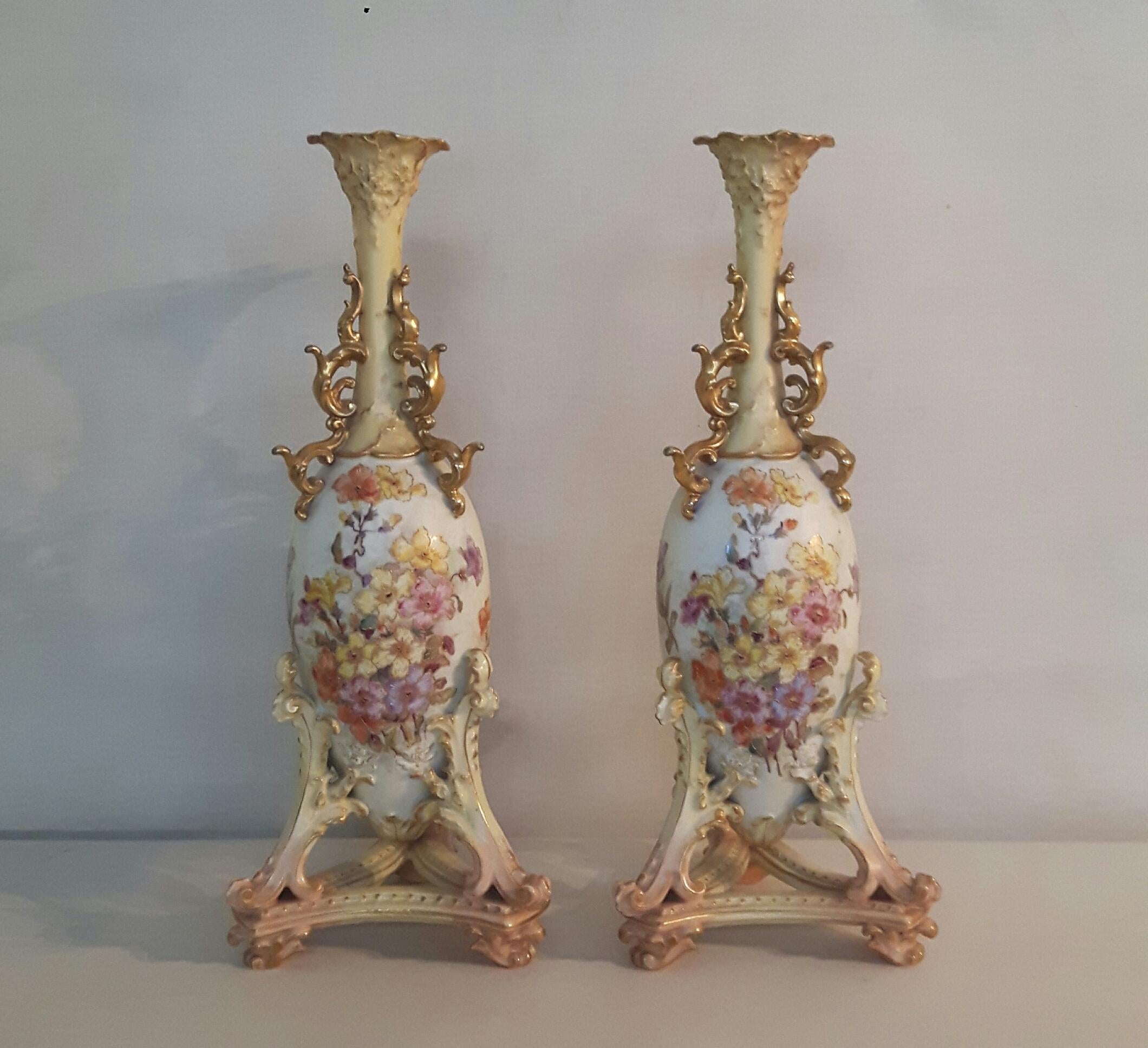 German Pair of Early 20th Century Rudolfstadt Vases For Sale