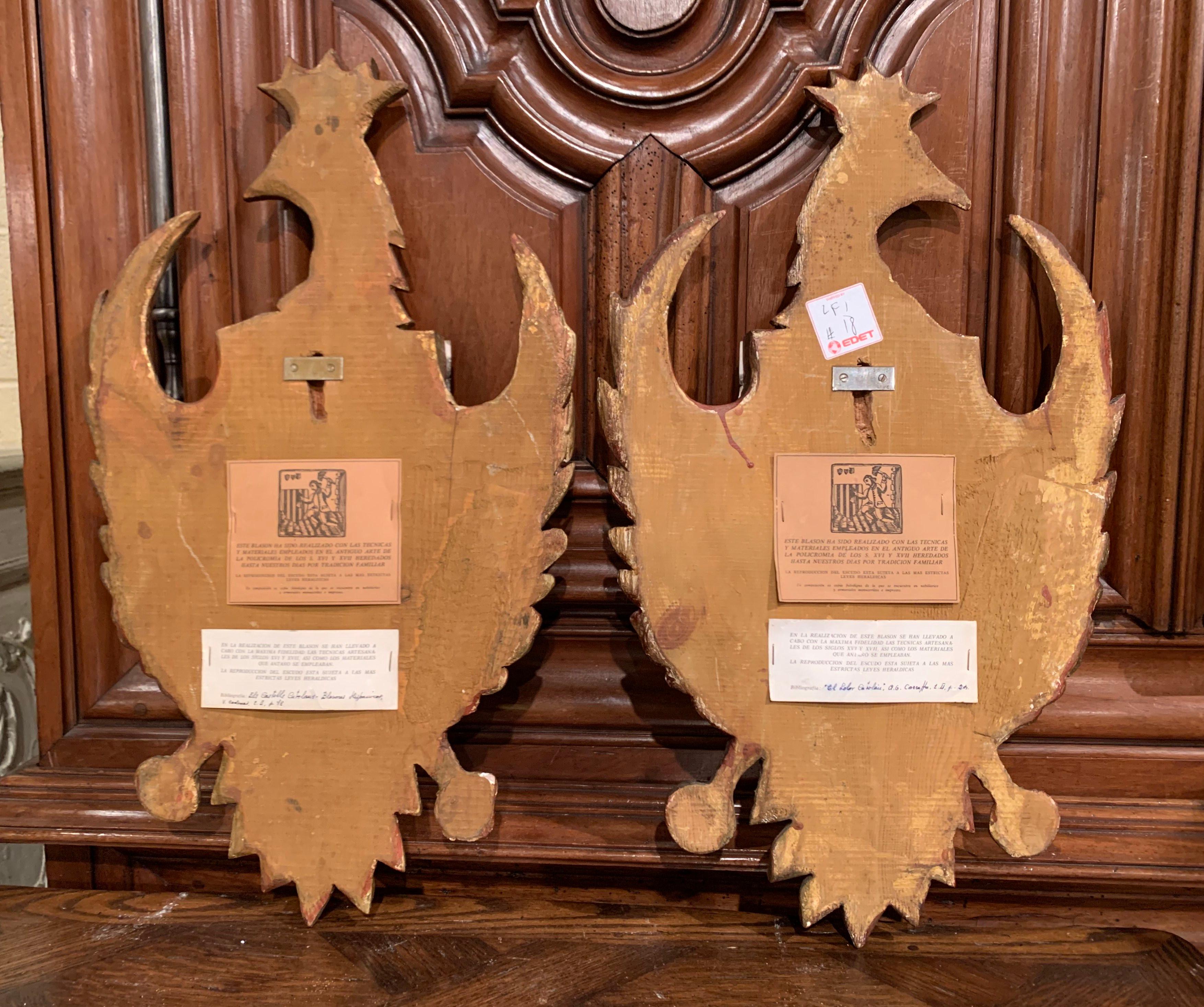 Pair of Early 20th Century Spanish Carved Giltwood and Polychrome Wall Shields For Sale 3