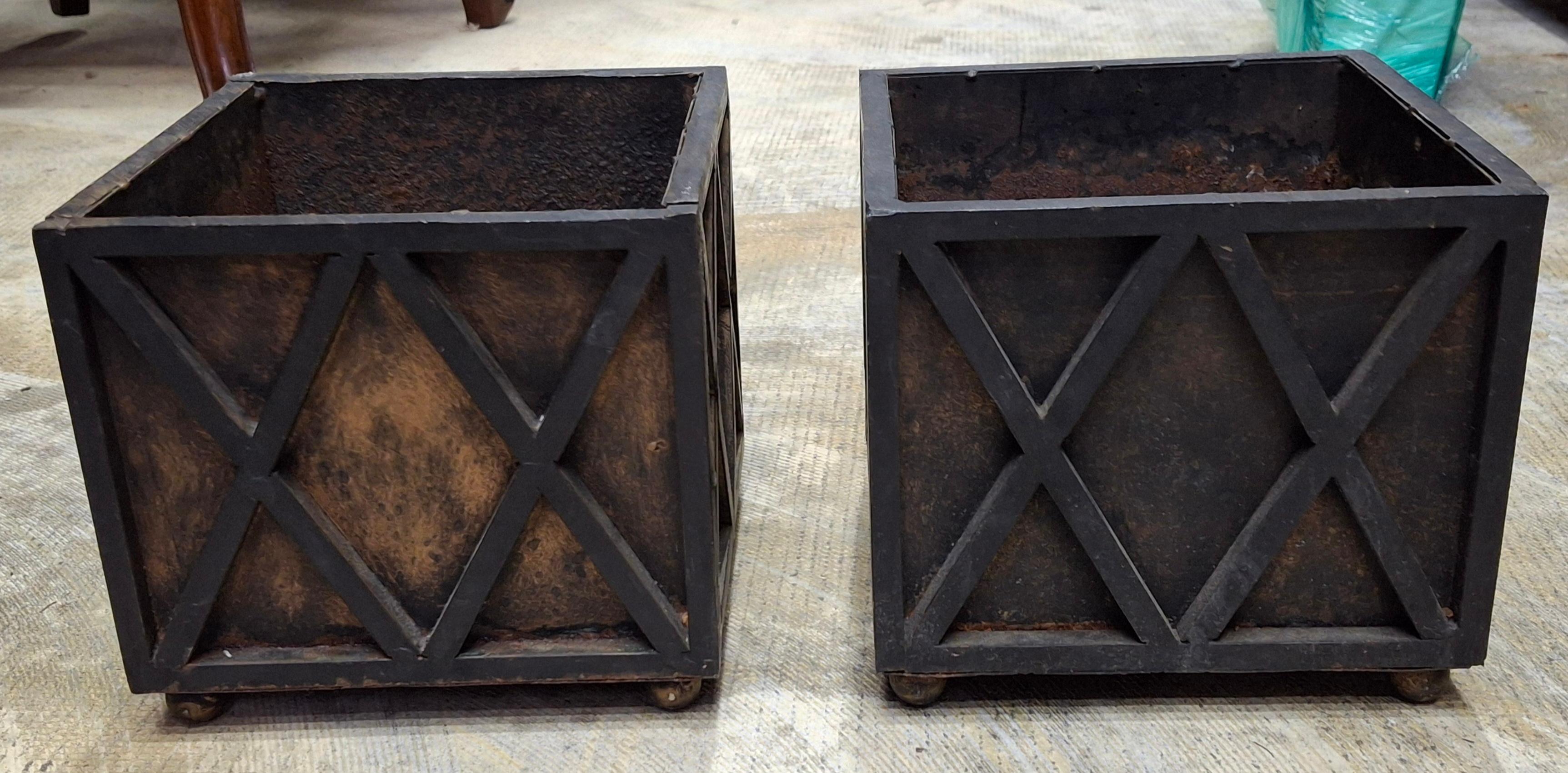 Mahogany Pair of Early 20th Century Square Cast Iron Planters Jardinieres For Sale