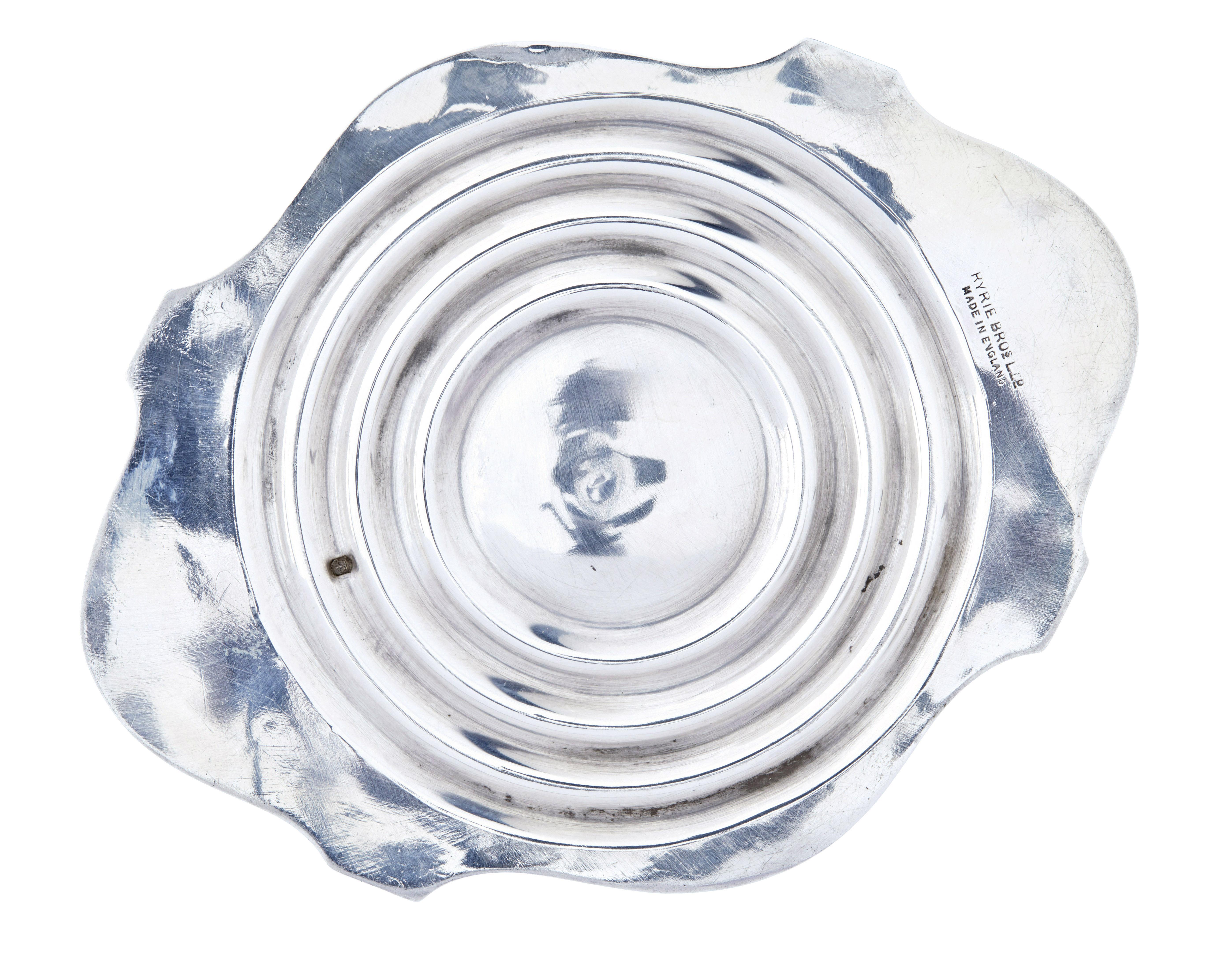 Coppia di candelieri in argento sterling dell'inizio del XX secolo In condizioni buone in vendita a Debenham, Suffolk