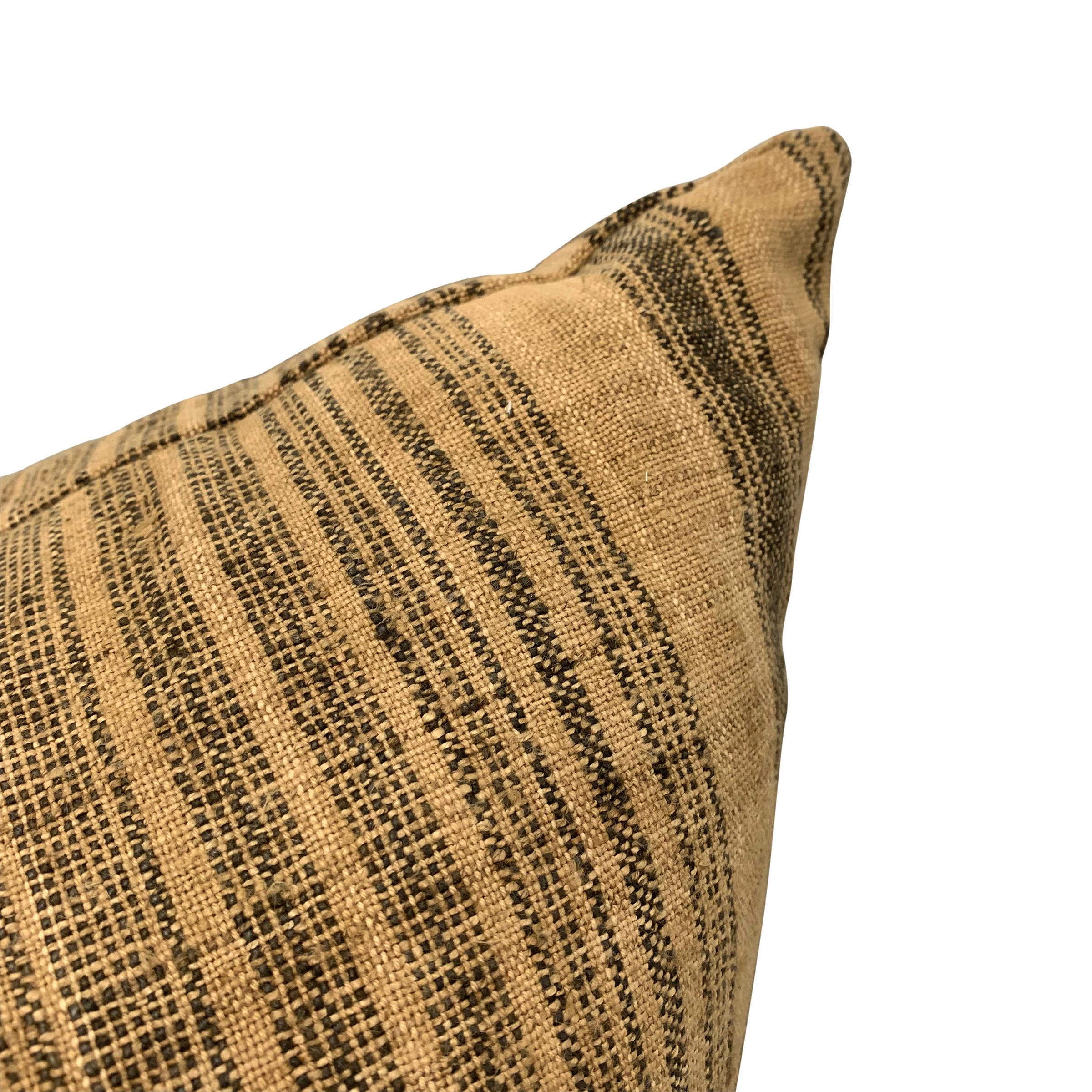 Pair of Early 20th Century Thai Hill Tribe Striped Linen Pillows In Good Condition In Chicago, IL