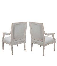 Paire de chaises suédoises de style gustavien du début du 20e siècle
