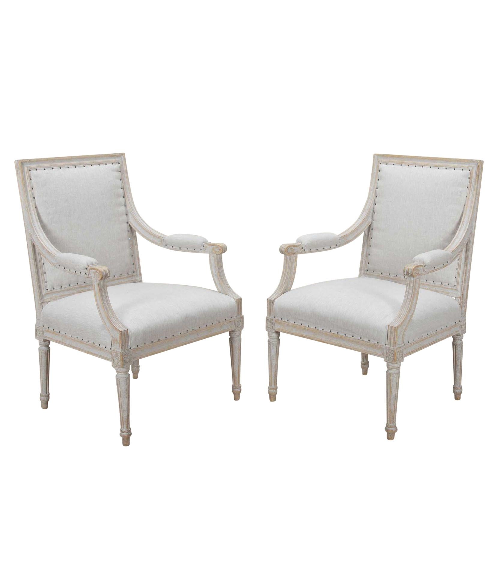 Bois Paire de chaises suédoises de style gustavien du début du 20e siècle en vente