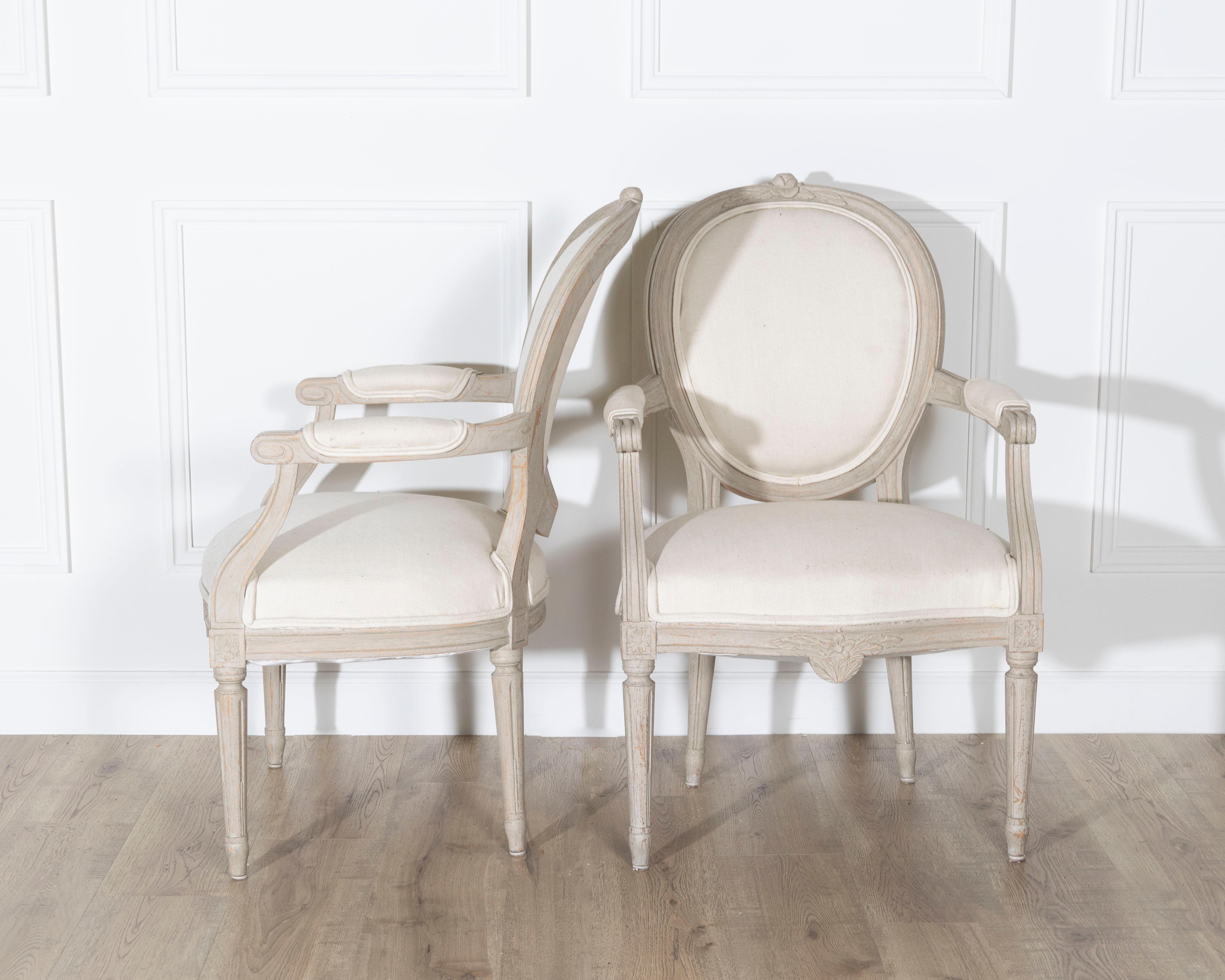 Pair of Early 20th Century Swedish Gustavian Style Oval Back Armchairs In Good Condition For Sale In Atlanta, GA