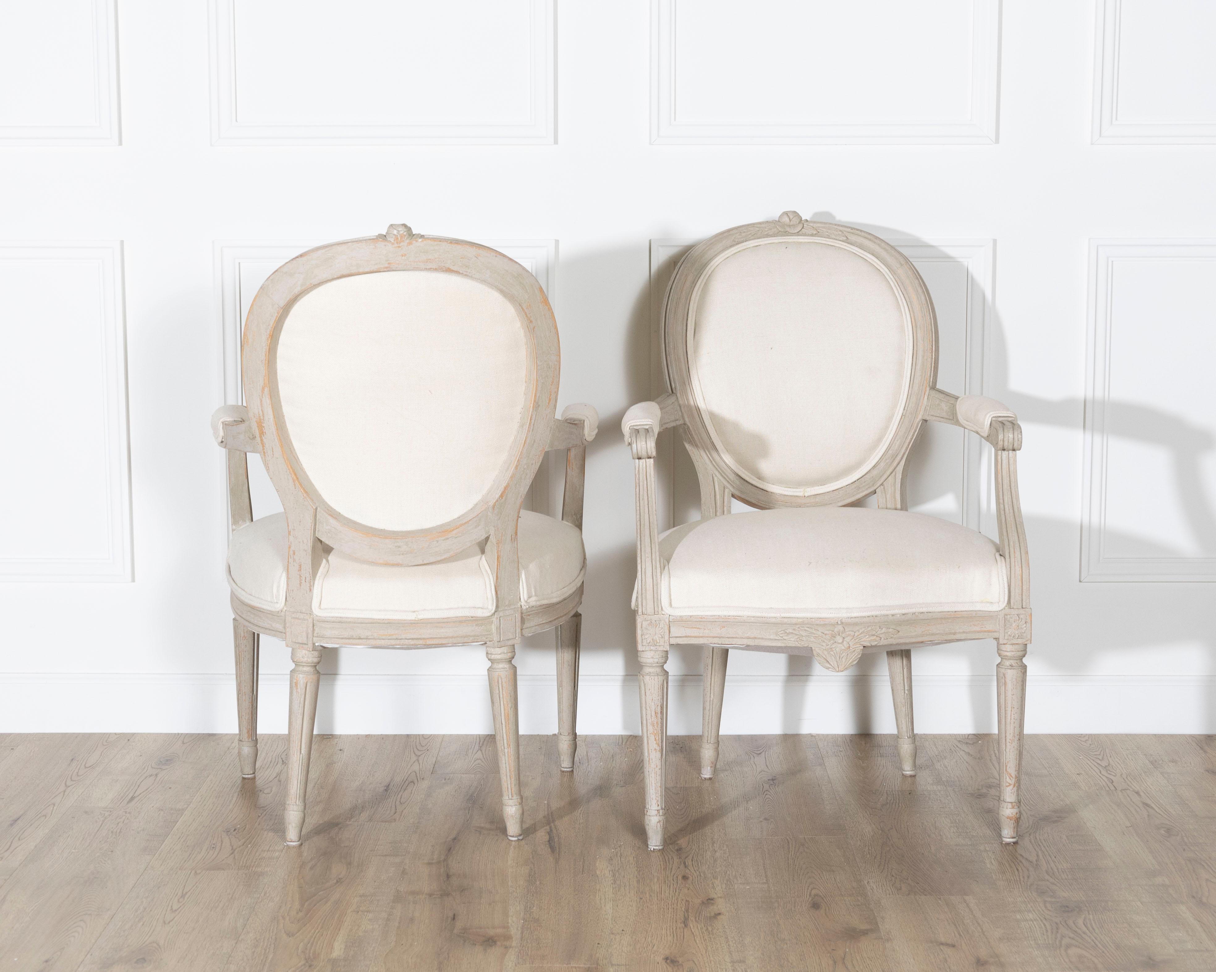 19th Century Pair of Early 20th Century Swedish Gustavian Style Oval Back Armchairs For Sale