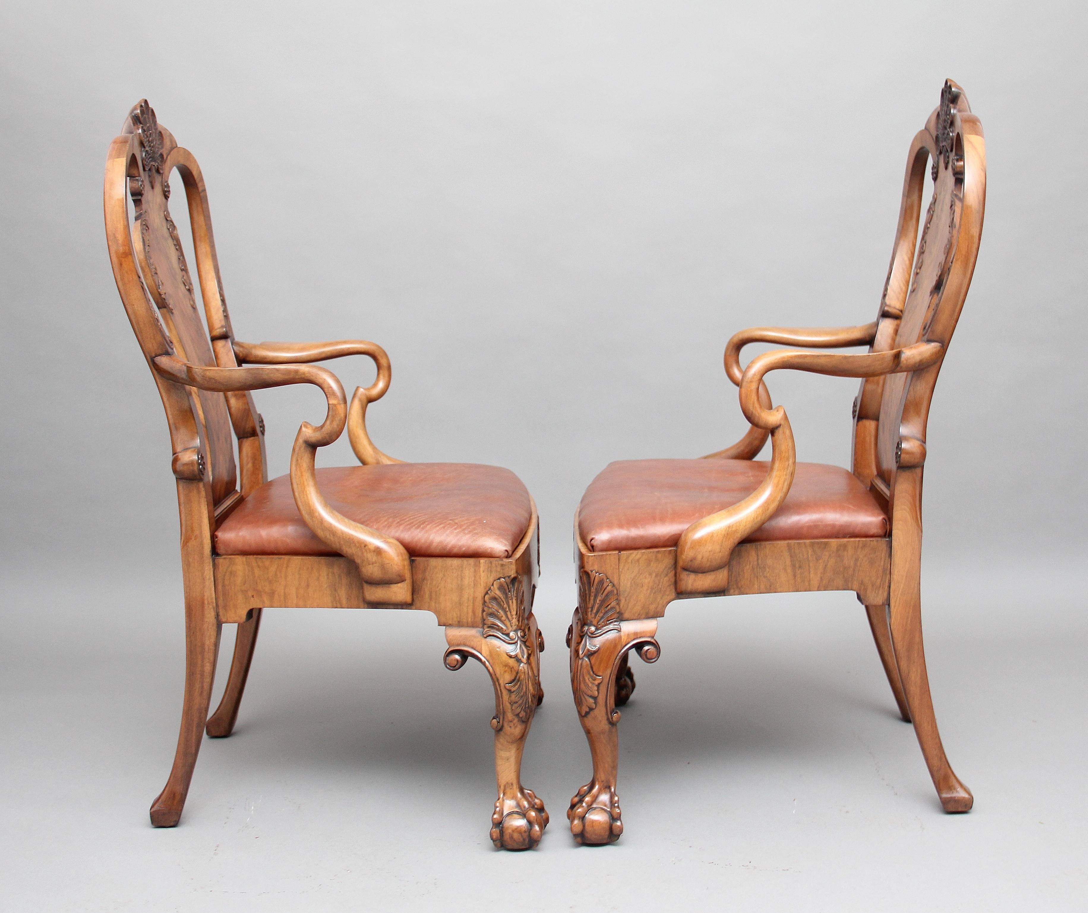 Georgian Pair of Early 20th Century Walnut Open Armchairs