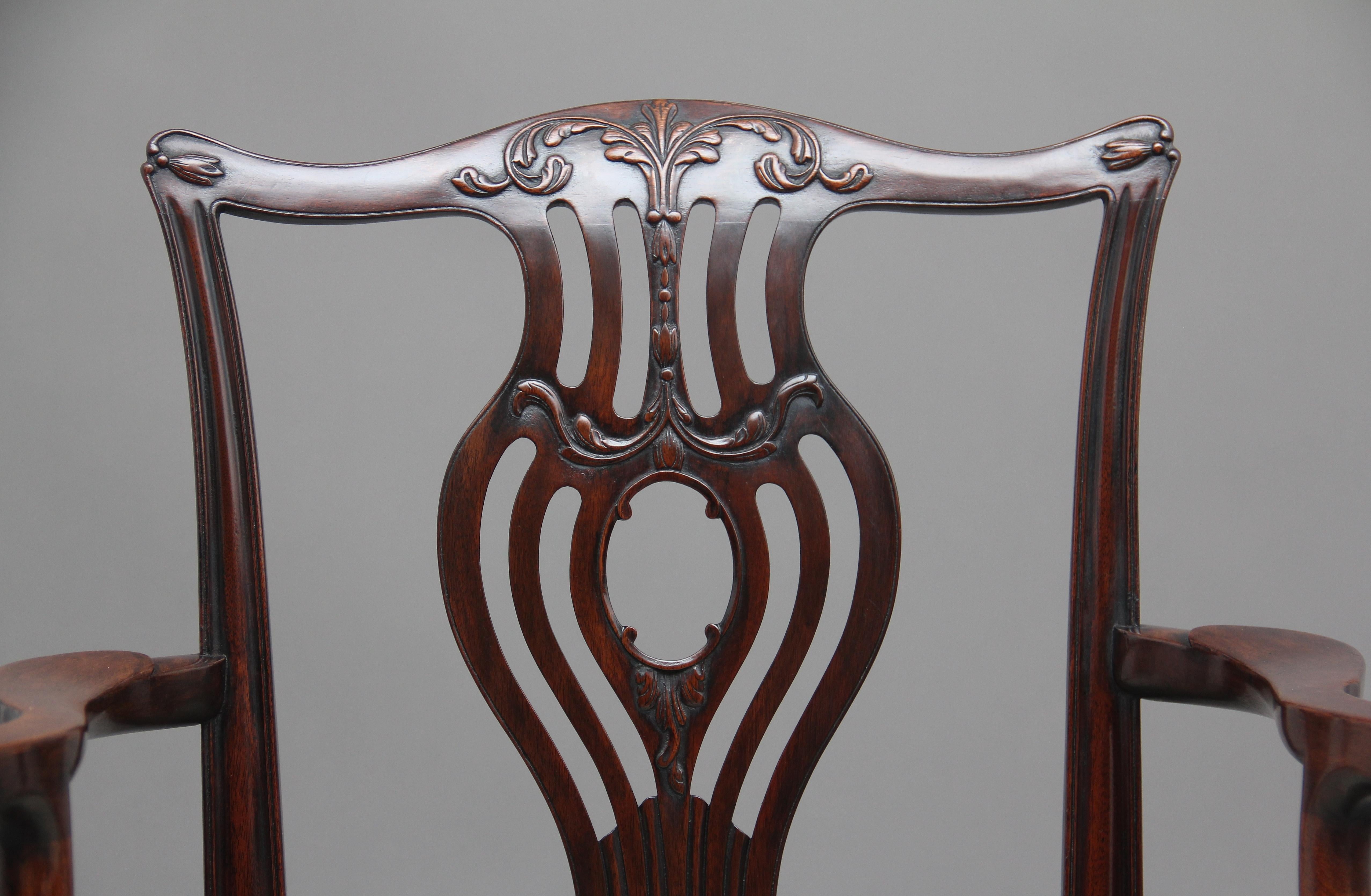 Pair of Early 20th Chippendale Style Armchairs 8