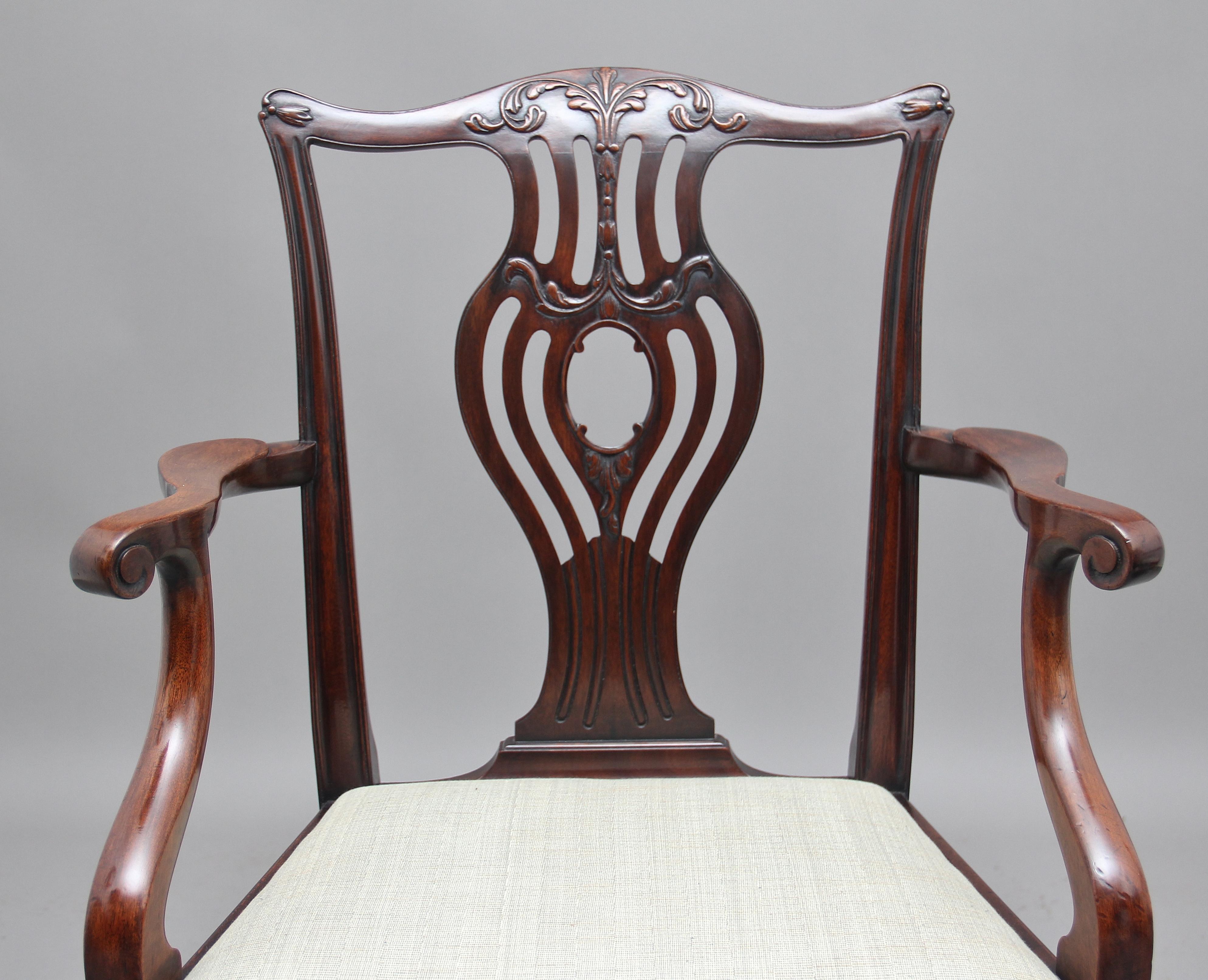 Pair of Early 20th Chippendale Style Armchairs 2