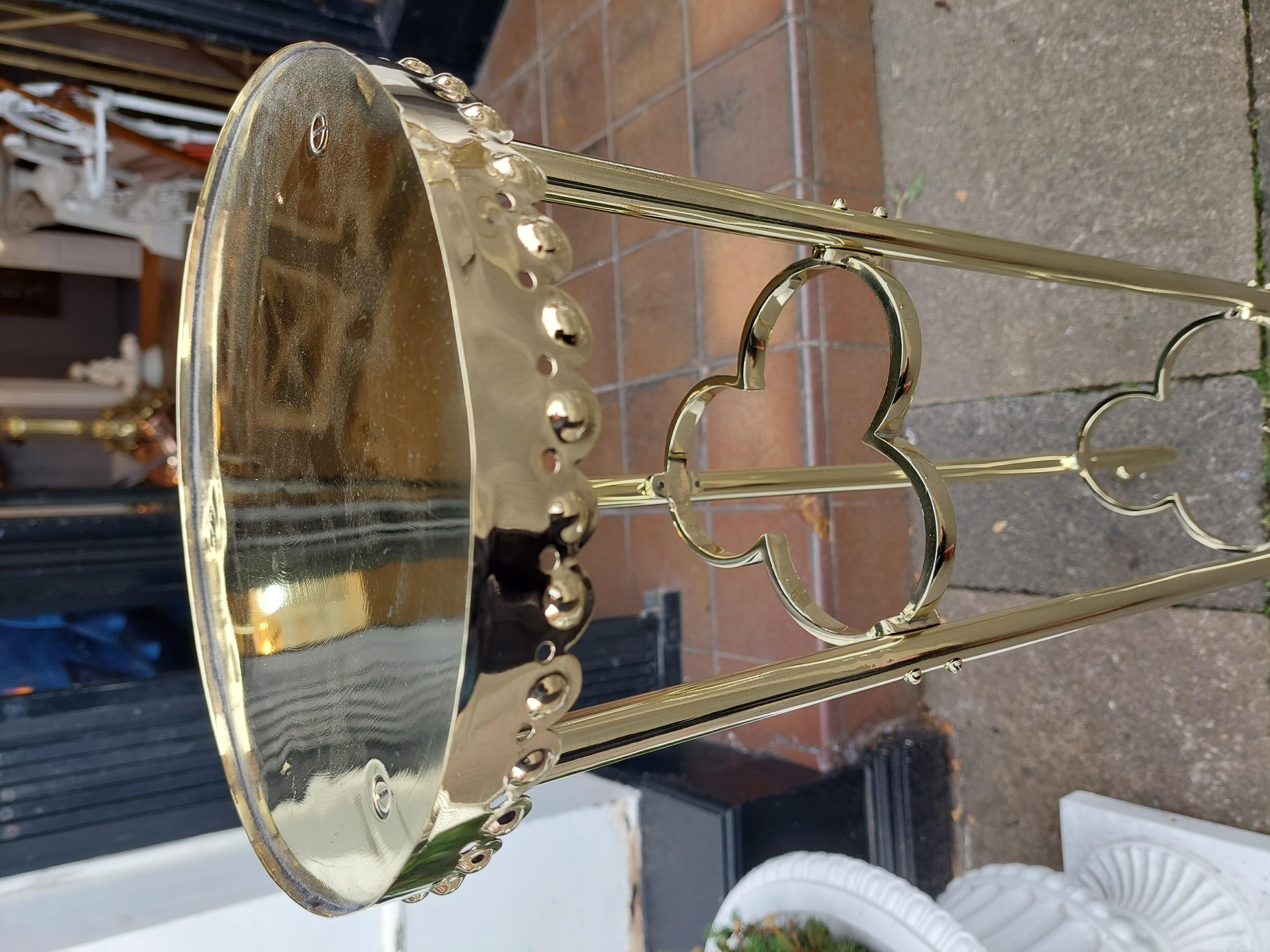 Art Nouveau Coppia di supporti da giardino in ottone dei primi del Novecento in vendita