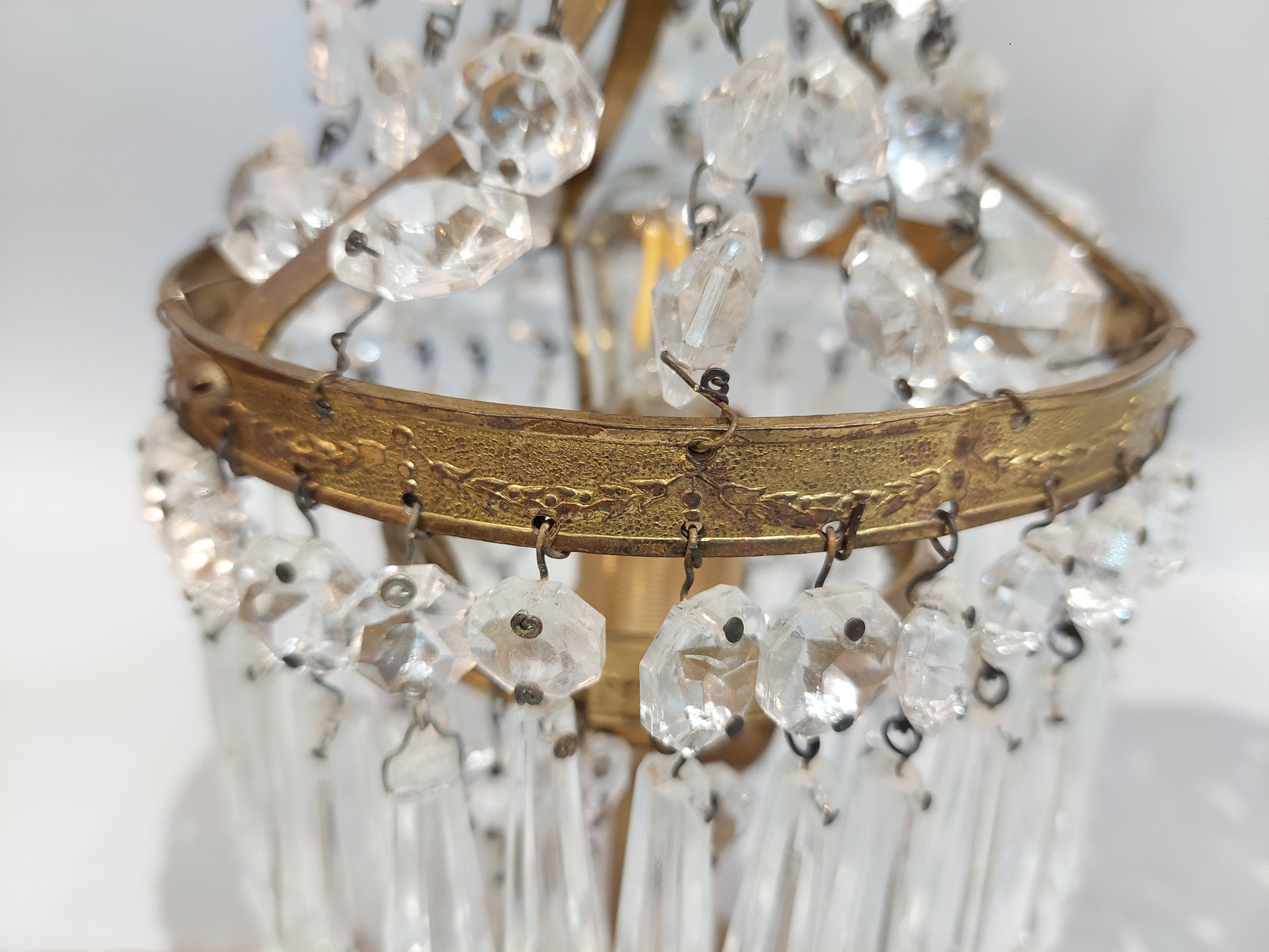 Paire d'objets du début du 20e siècle  Lustres en cristal de style français en vente 3