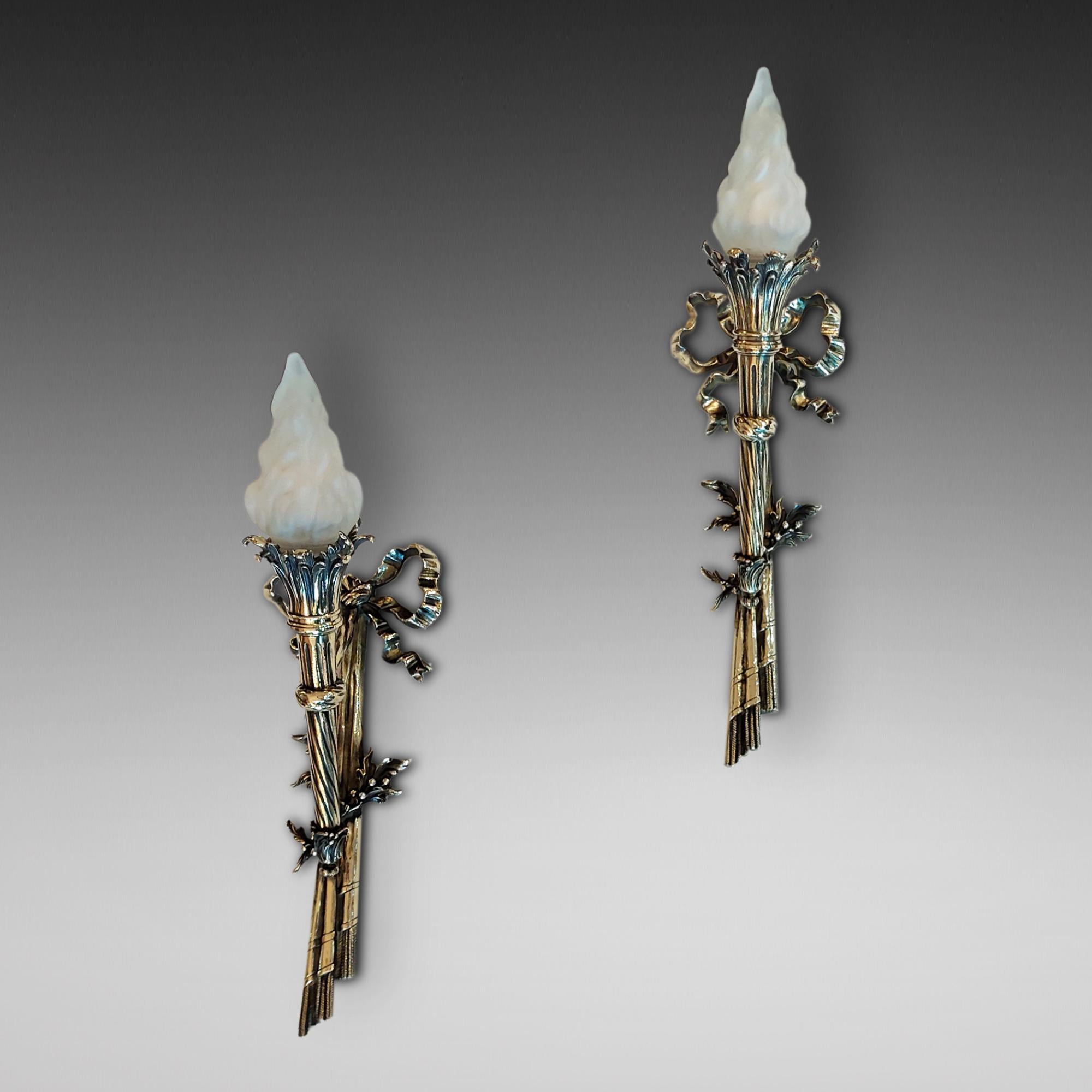 Pair of Early 20thC Neoclassical Brass Wall Sconces in the form of Protruding Nike Victory Torches - 6