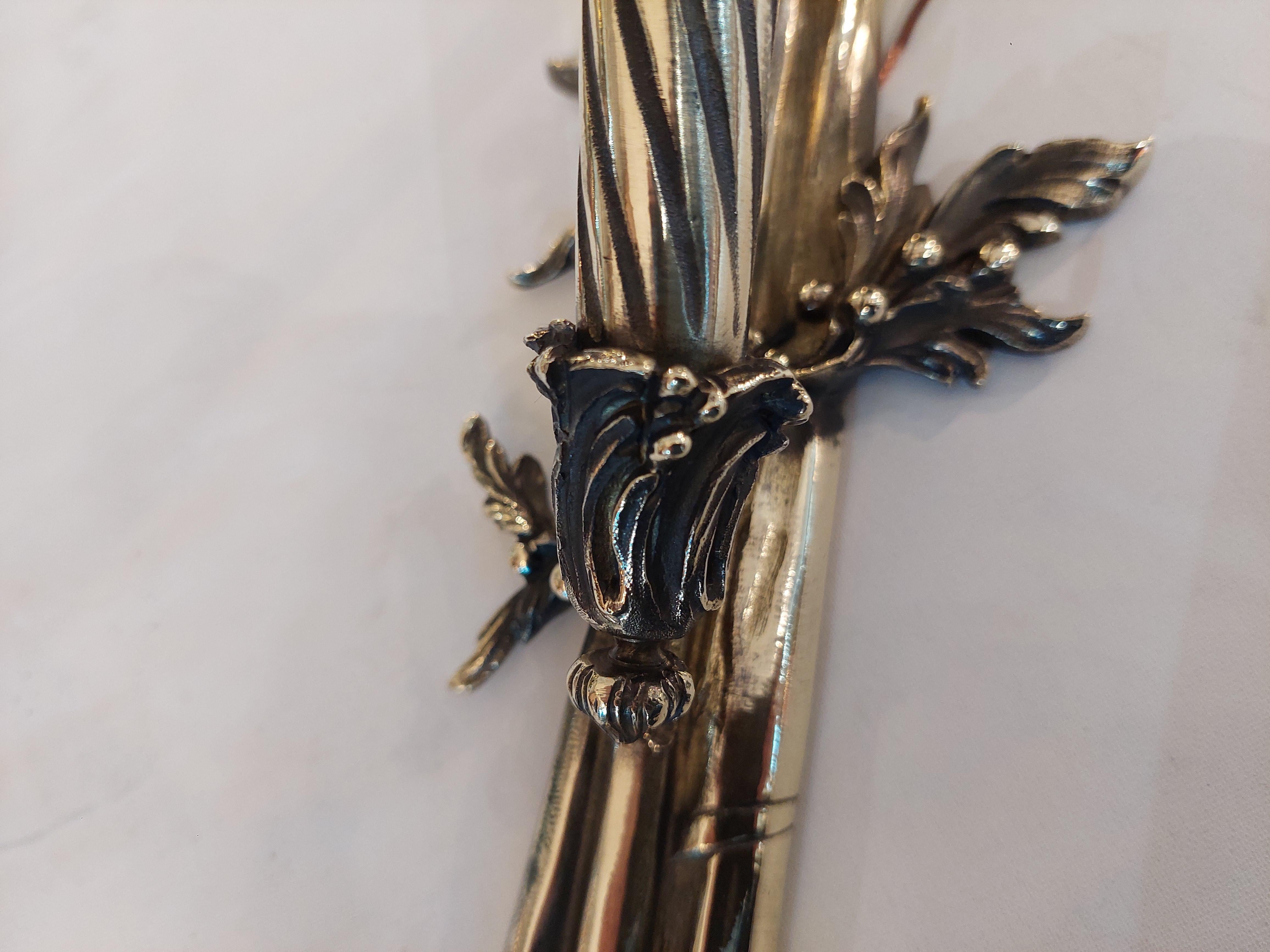 Pair of Early 20thC Neoclassical Brass Wall Sconces siglo XX en venta