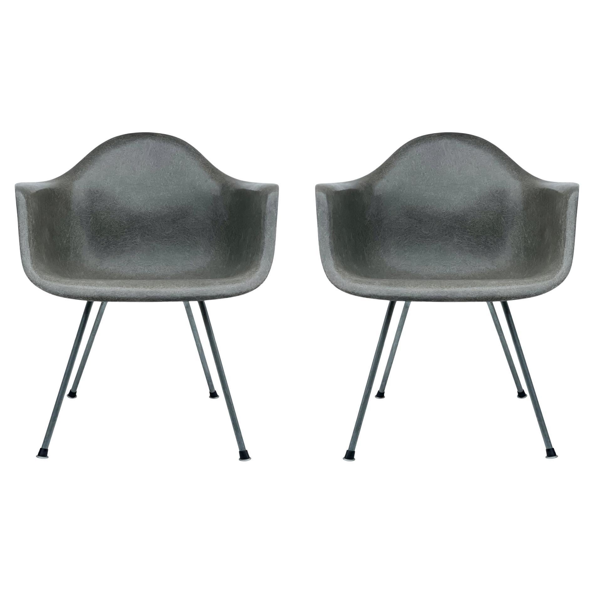 Pair of Early 2nd Generation Eames Fiberglass LAX Lounge Chairs in Elephant Gray