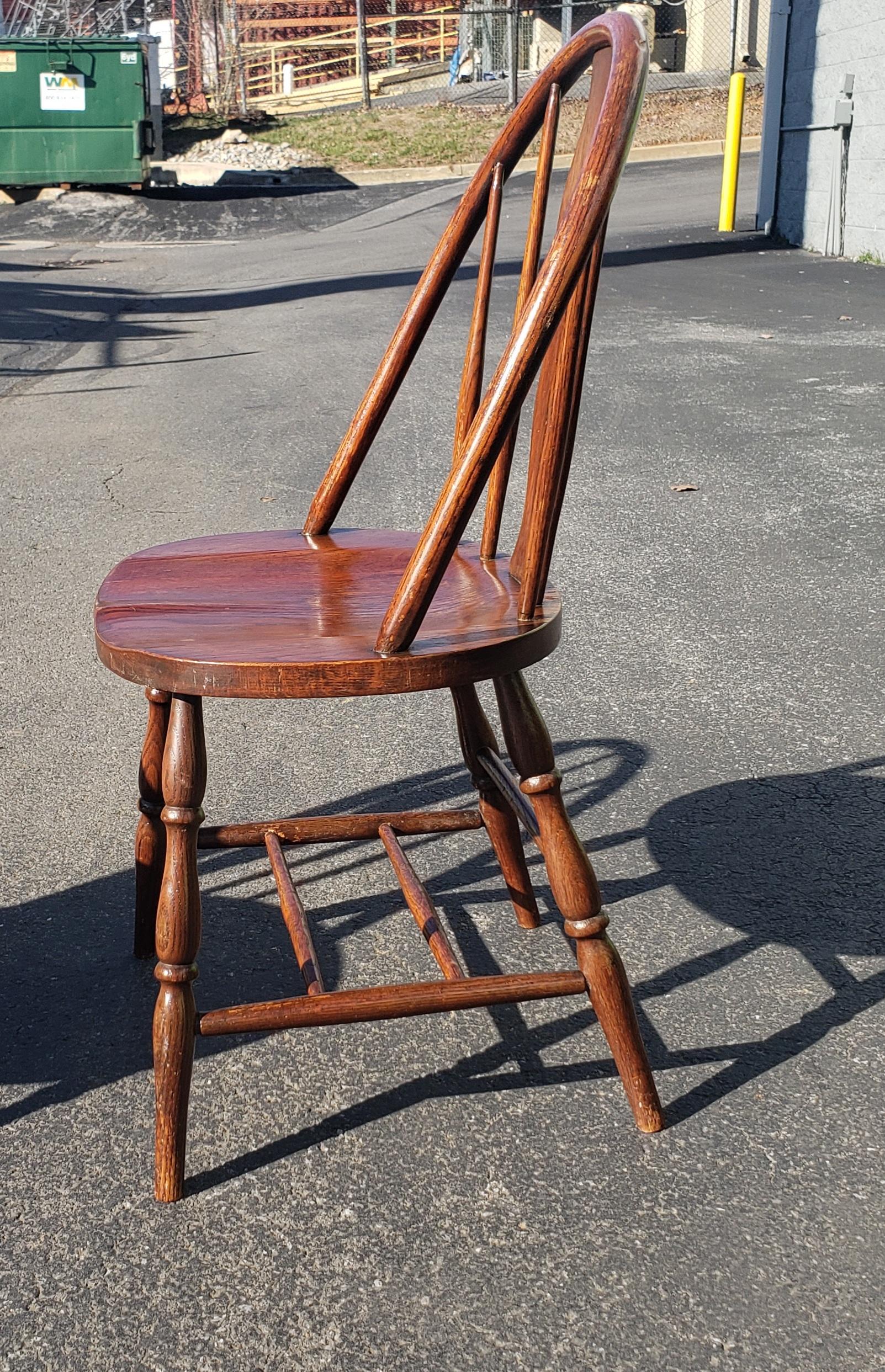 Pair of Early American Style Wide Stained Oak Windsor Side Chairs For Sale 2
