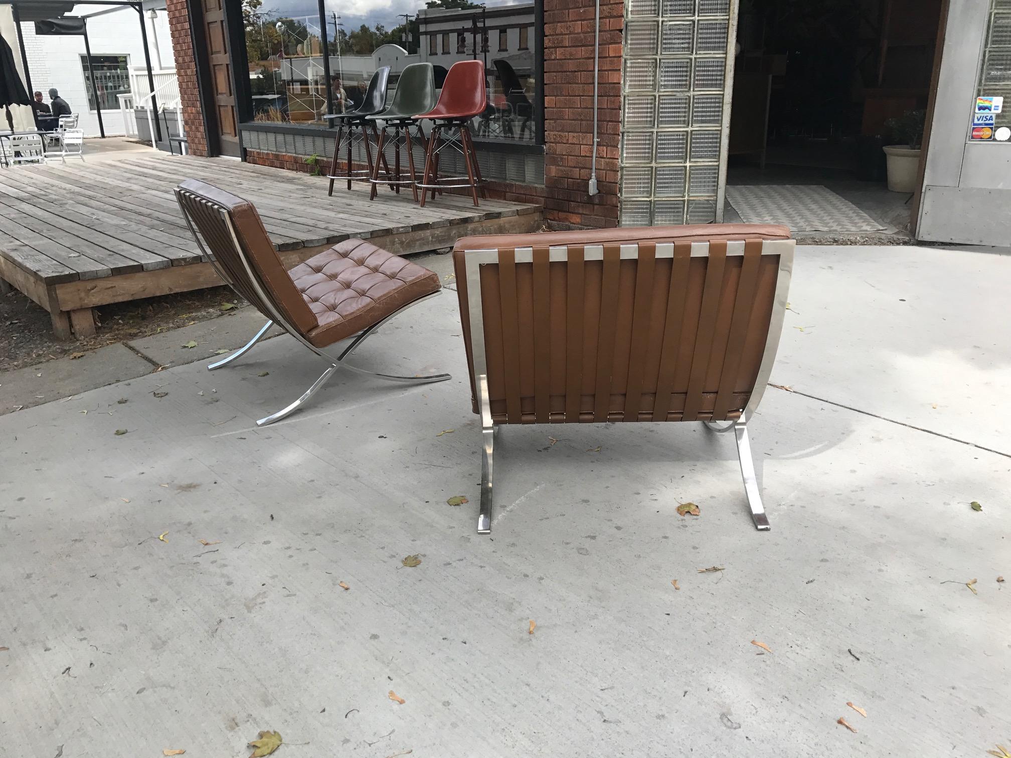 Pair of Early Barcelona Lounge Chairs by Mies Van Der Rohe for Knoll In Good Condition In Salt Lake City, UT