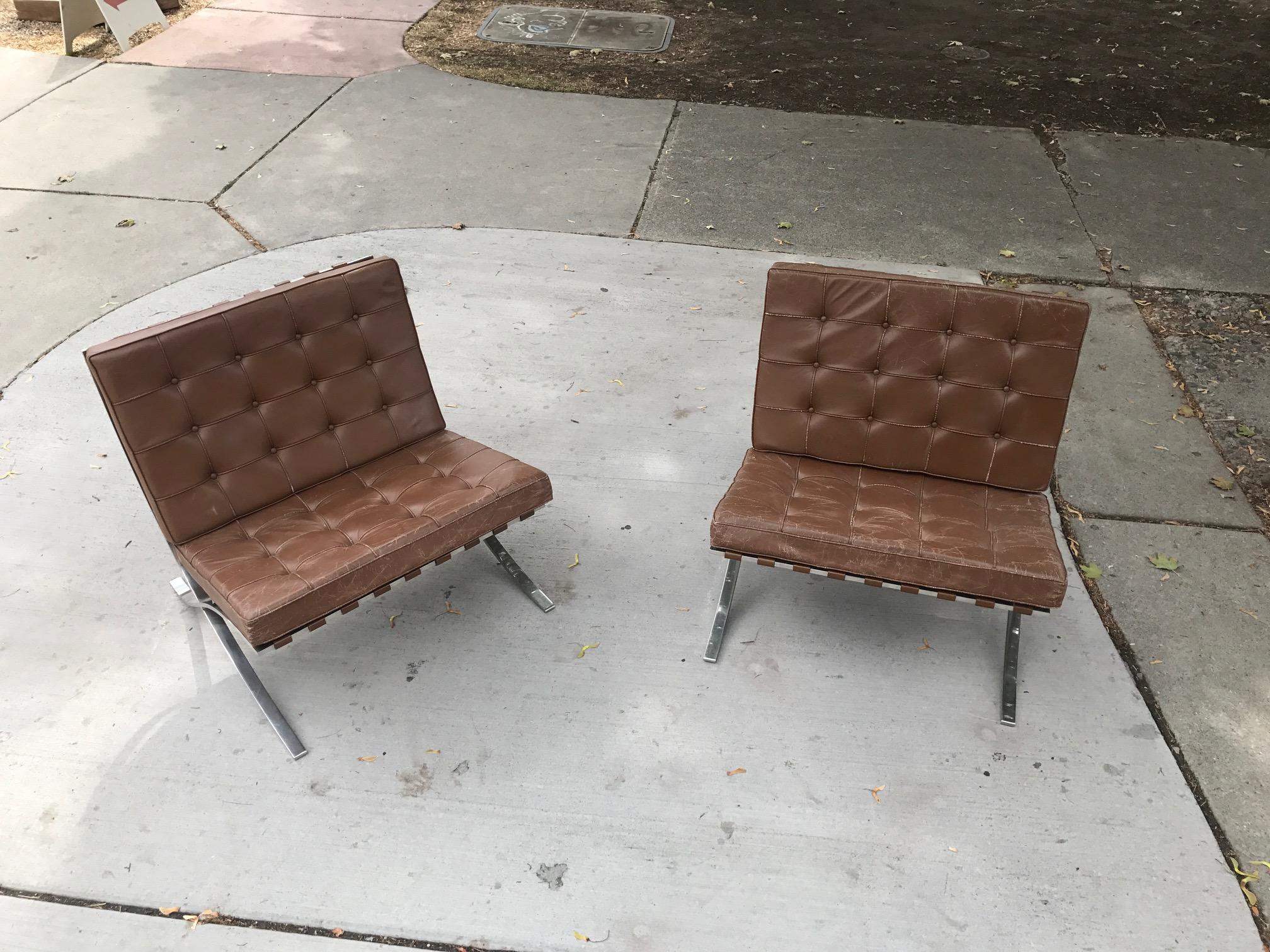 Late 20th Century Pair of Early Barcelona Lounge Chairs by Mies Van Der Rohe for Knoll