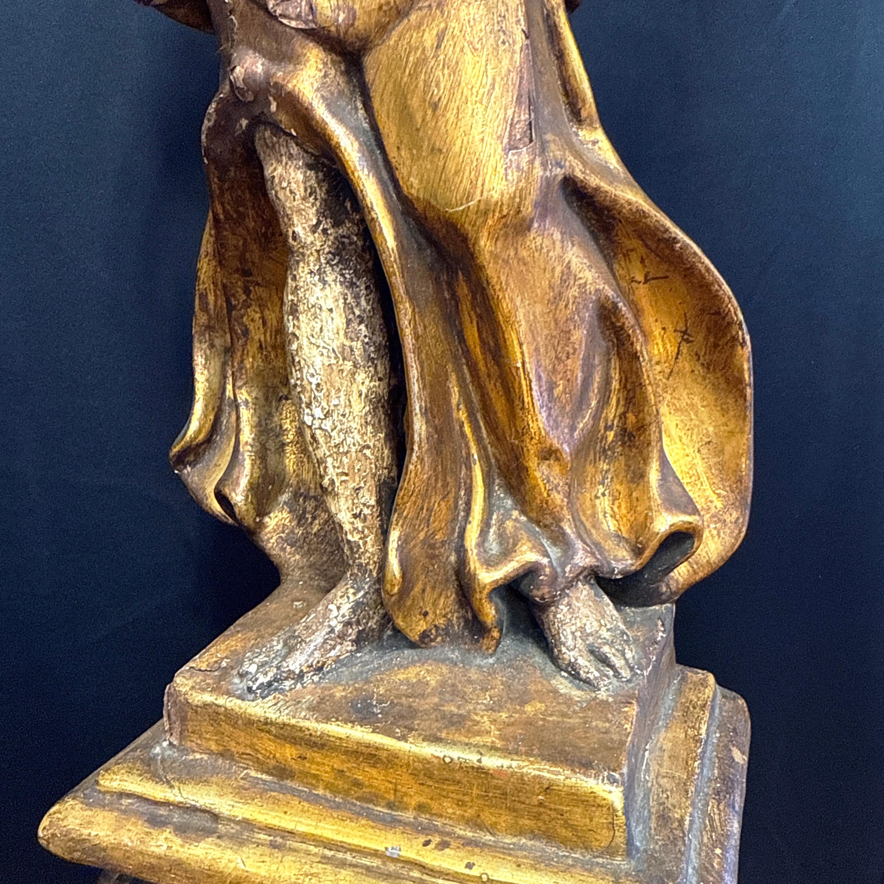 Coppia di figure di cornucopia in legno dorato del primo barocco italiano settentrionale in vendita 6