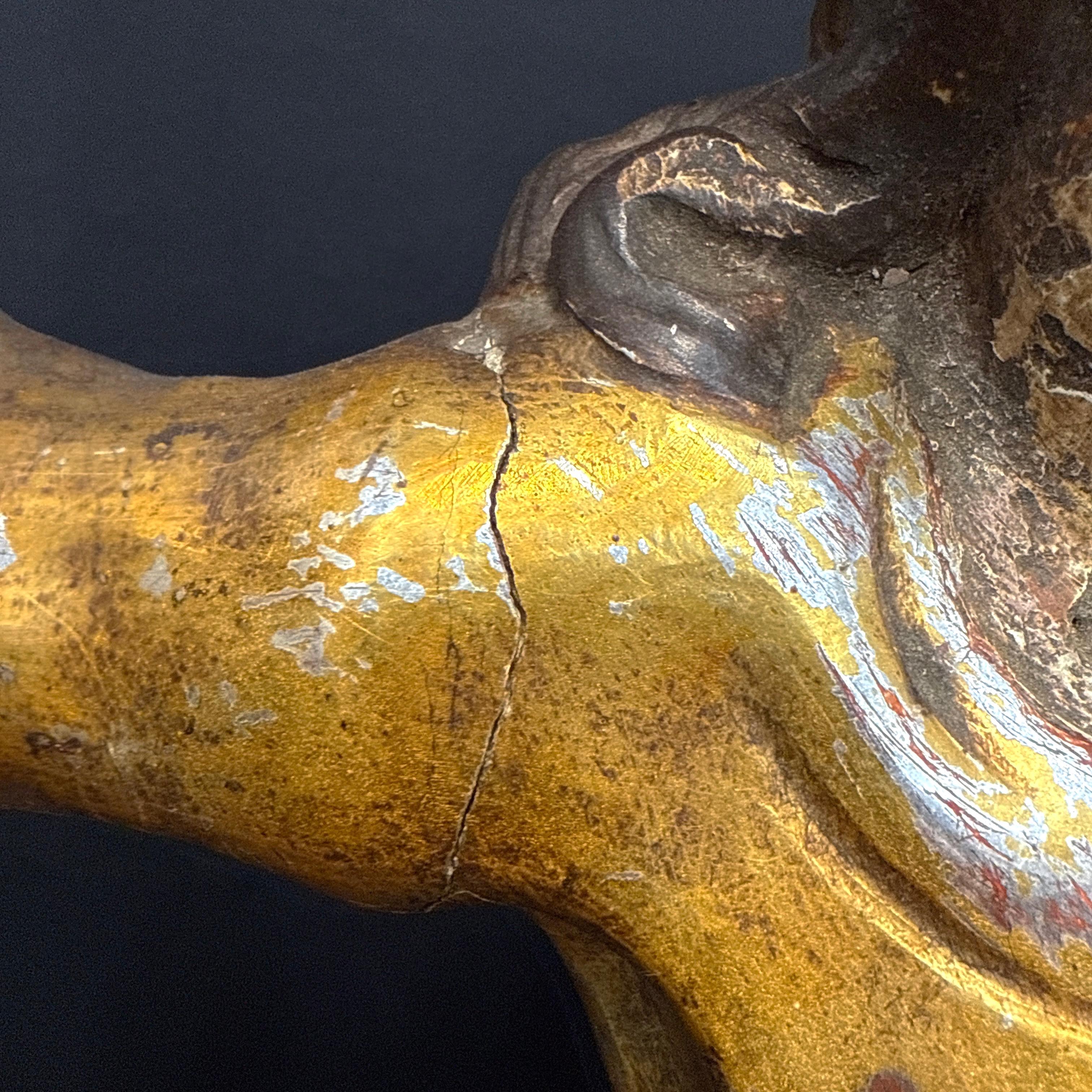 Coppia di figure di cornucopia in legno dorato del primo barocco italiano settentrionale in vendita 7
