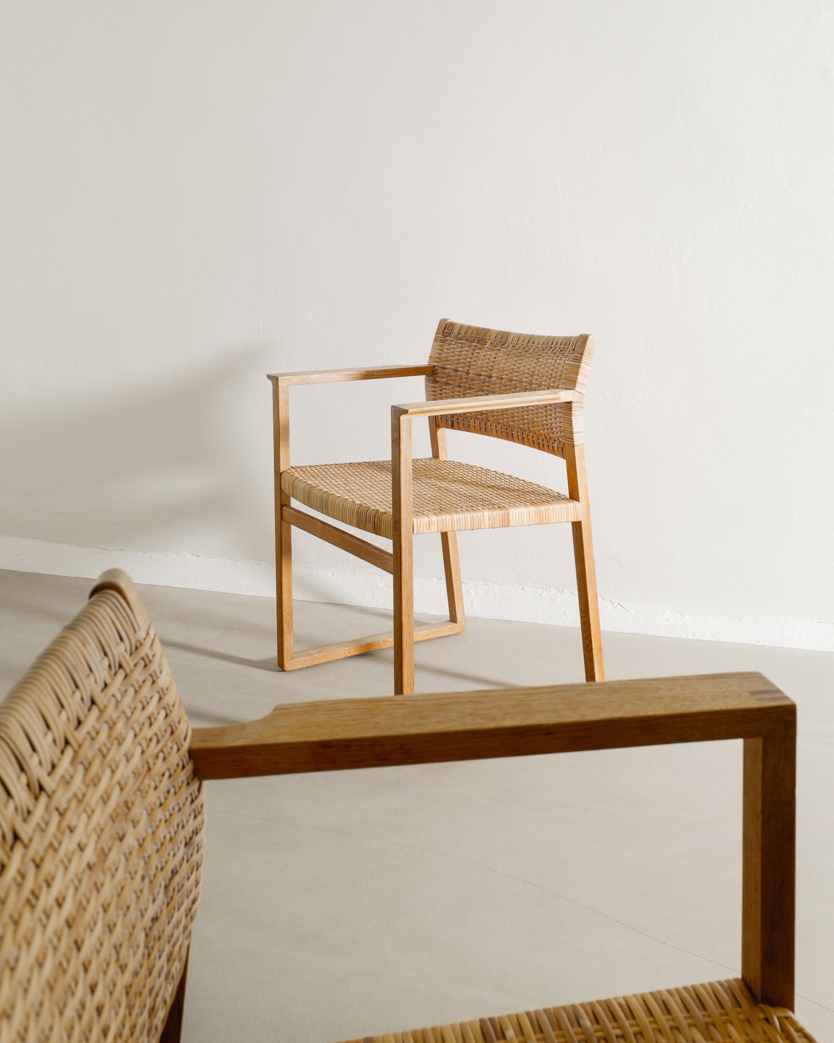 Scandinavian Modern Pair of Early Børge Mogensen BM-62 Armchairs in Oak & Cane by Fredericia, 1960s For Sale
