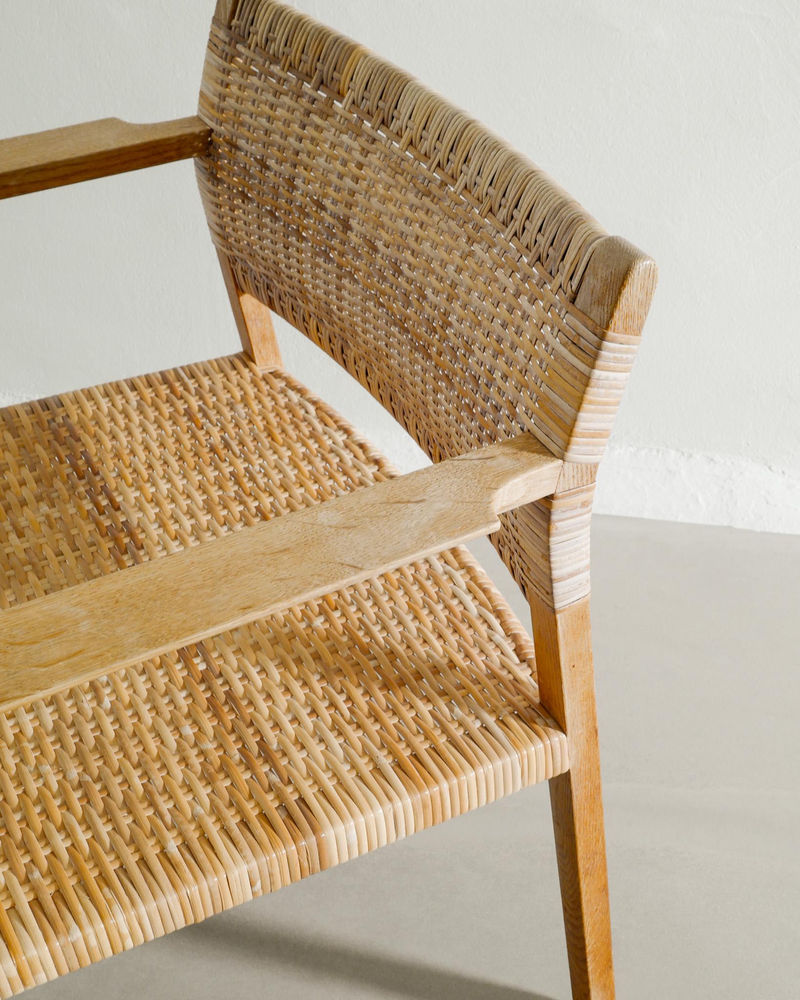 Pair of Early Børge Mogensen BM-62 Armchairs in Oak & Cane by Fredericia, 1960s For Sale 2