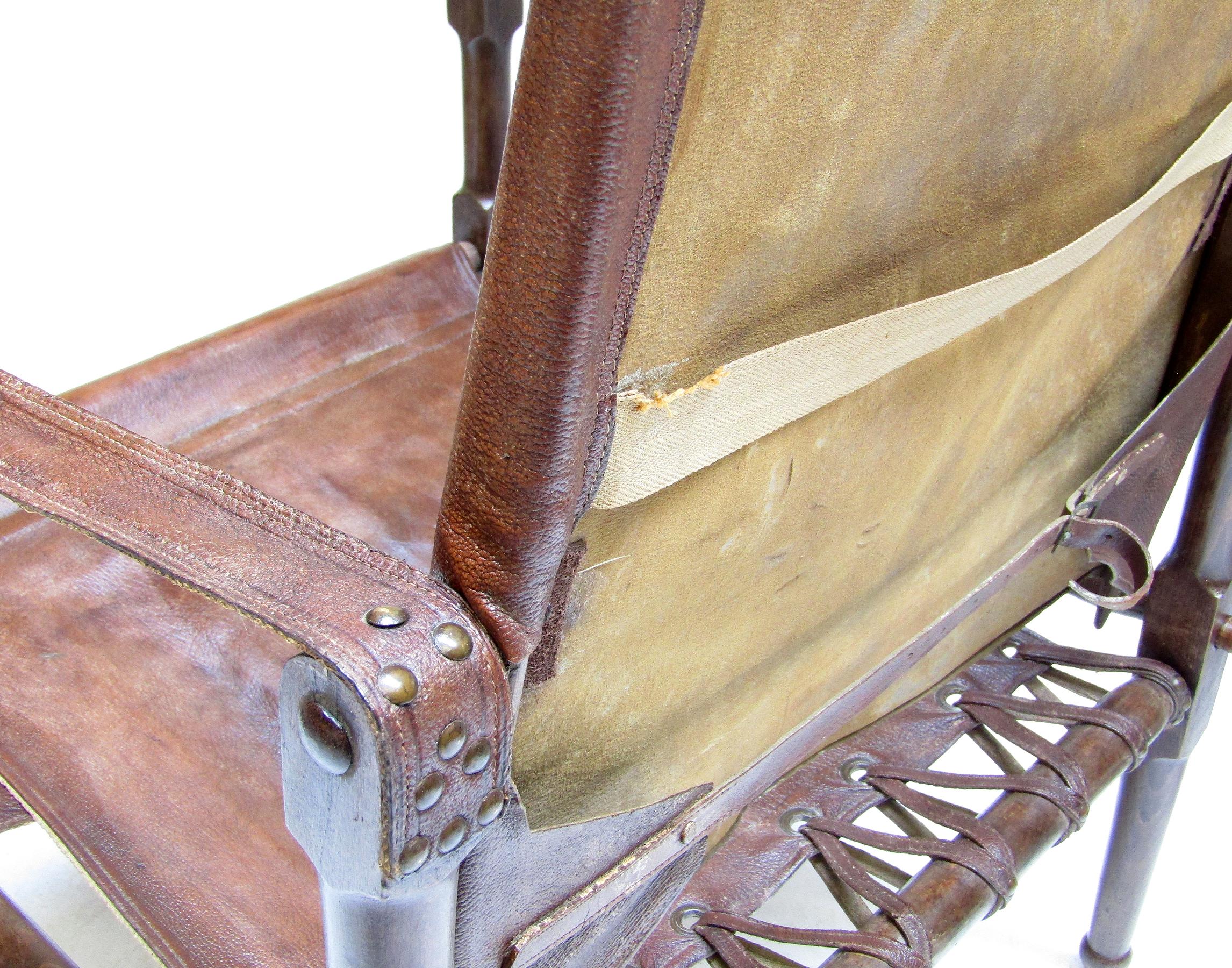 Pair Of Early British Roorkhee Safari Campaign Chairs In Leather, Circa 1920 2