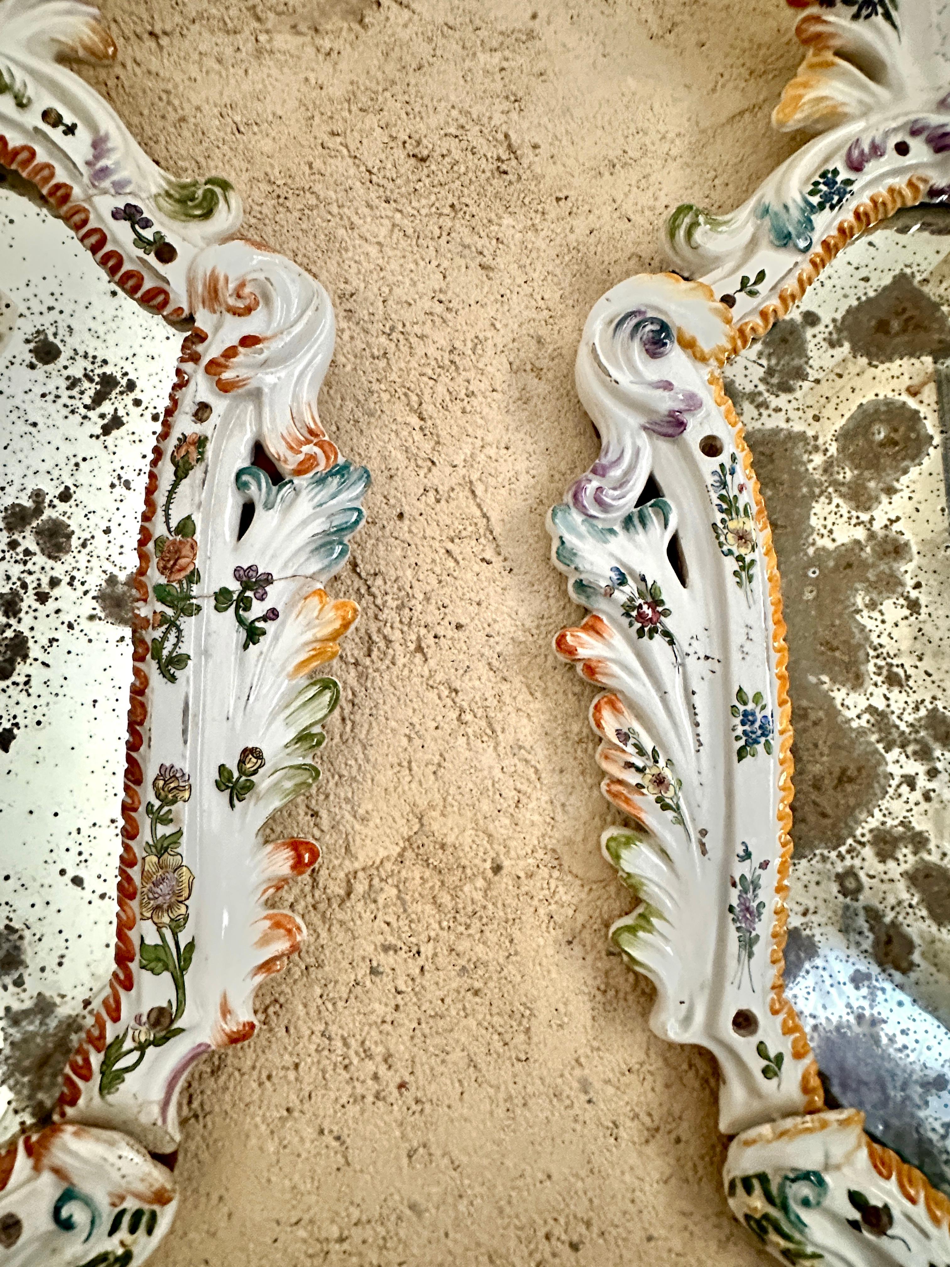 Coppia di specchi in ceramica di Bassano dell'inizio del XIX secolo in vendita 2