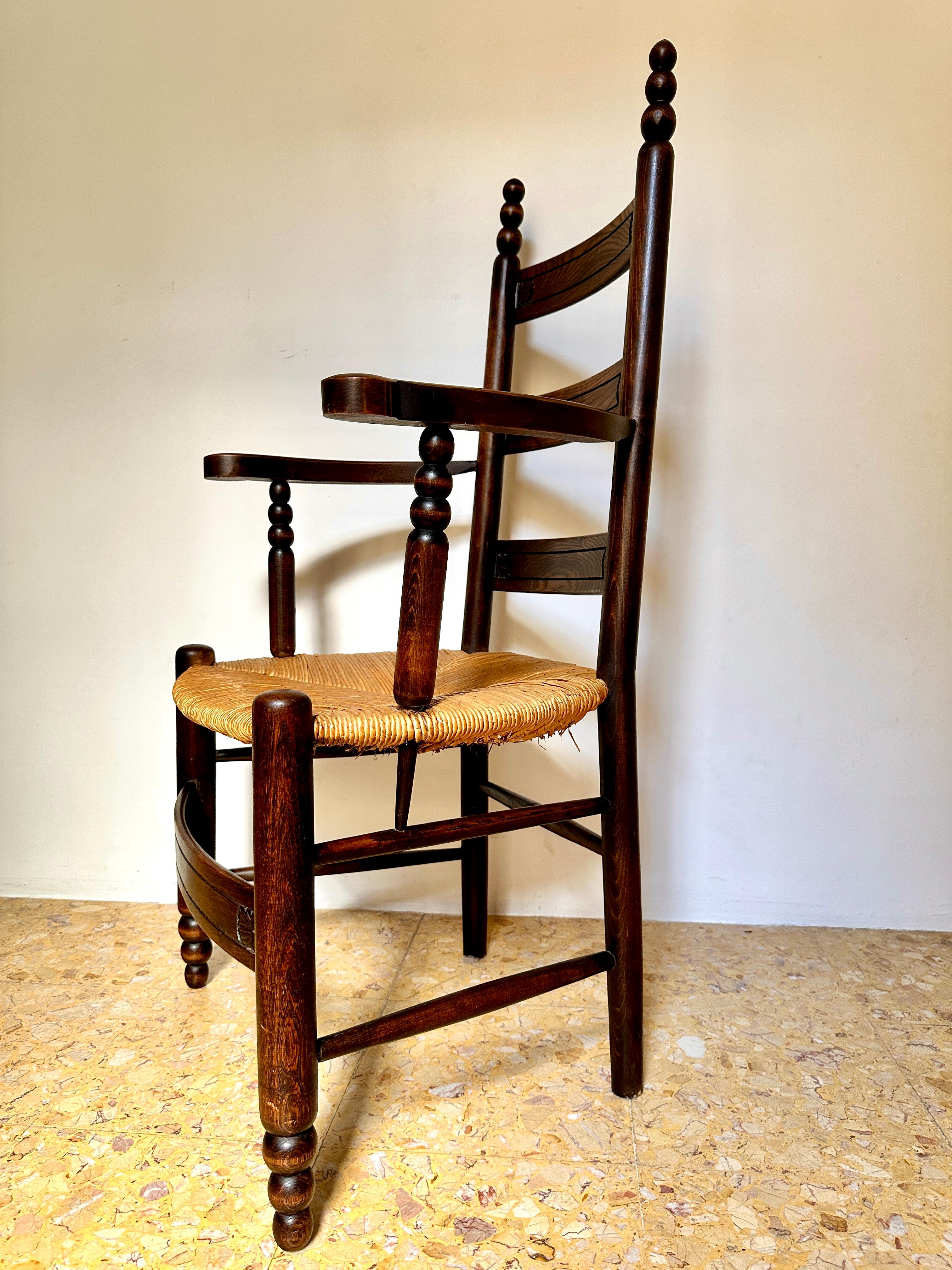 Pareja de sillones bretones de principios del siglo XX con asiento de junco en Bueno estado para la venta en London, GB