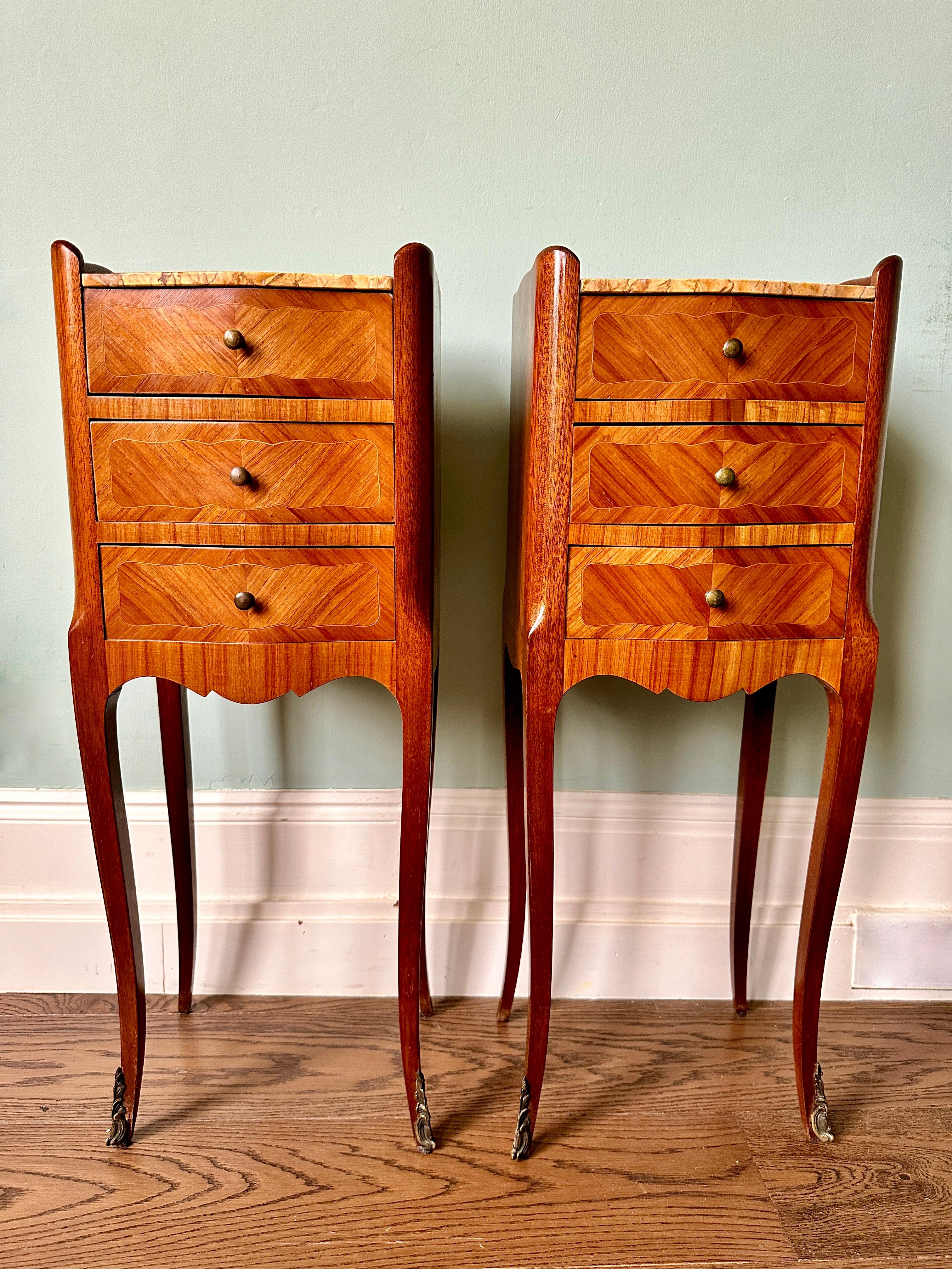 Louis XVI Pair Of Early C20th French Kingwood & Marble Bedside Tables or Night Stands   For Sale