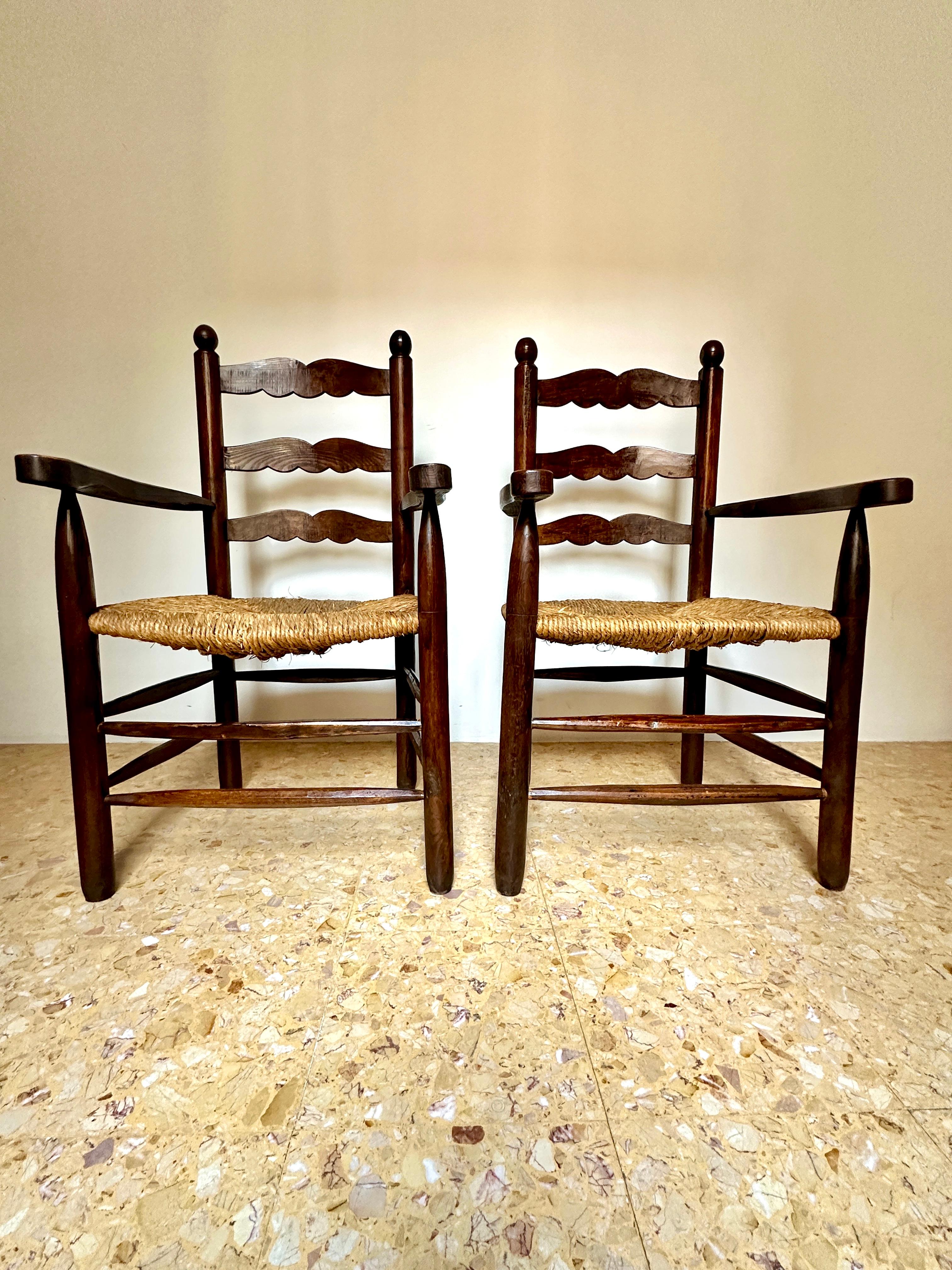 Primitif Paire de fauteuils en jonc provençal du début du 20e siècle en vente