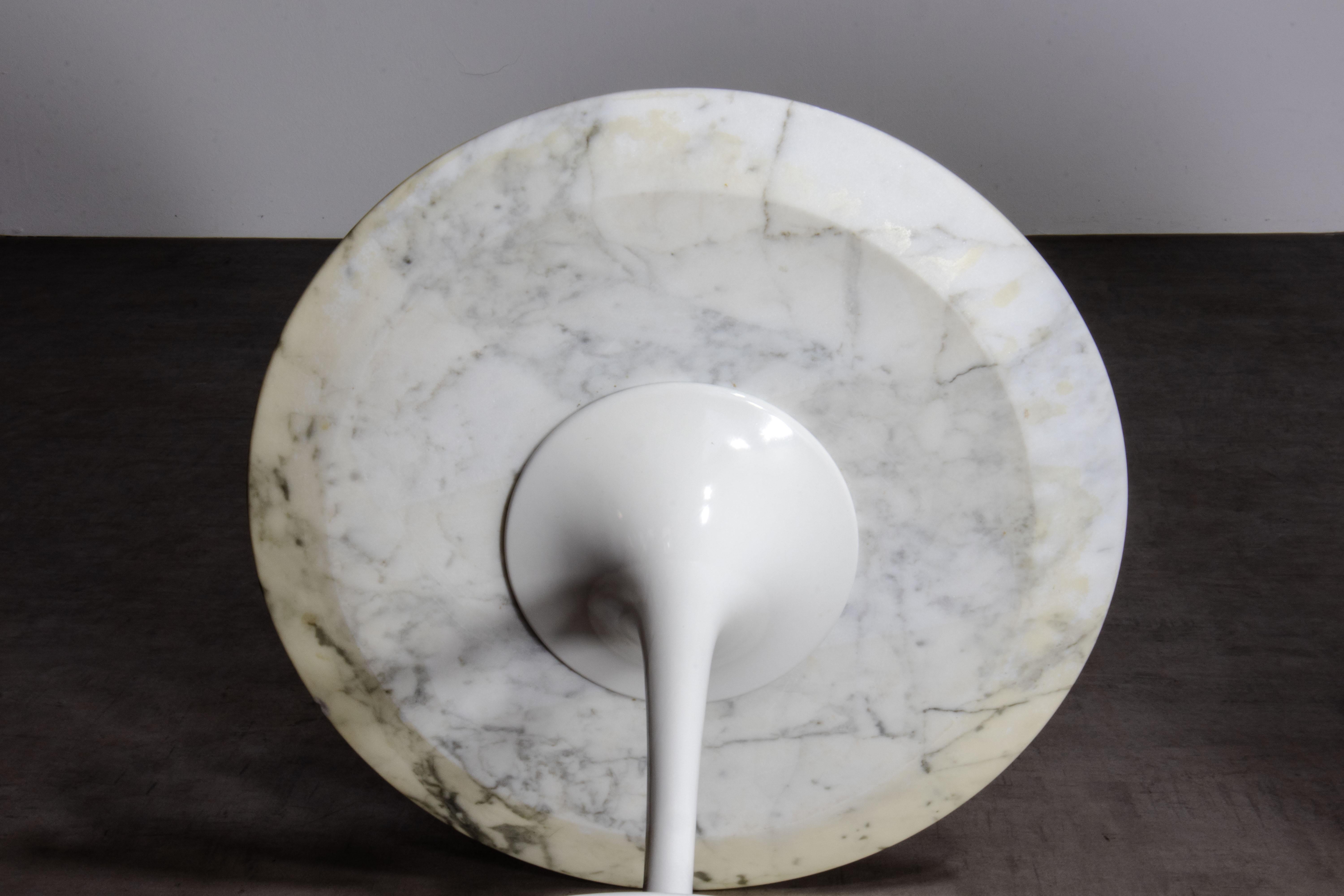 Pair of Early Carrara Marble Saarinen Tulip Side Table for Knoll International For Sale 1