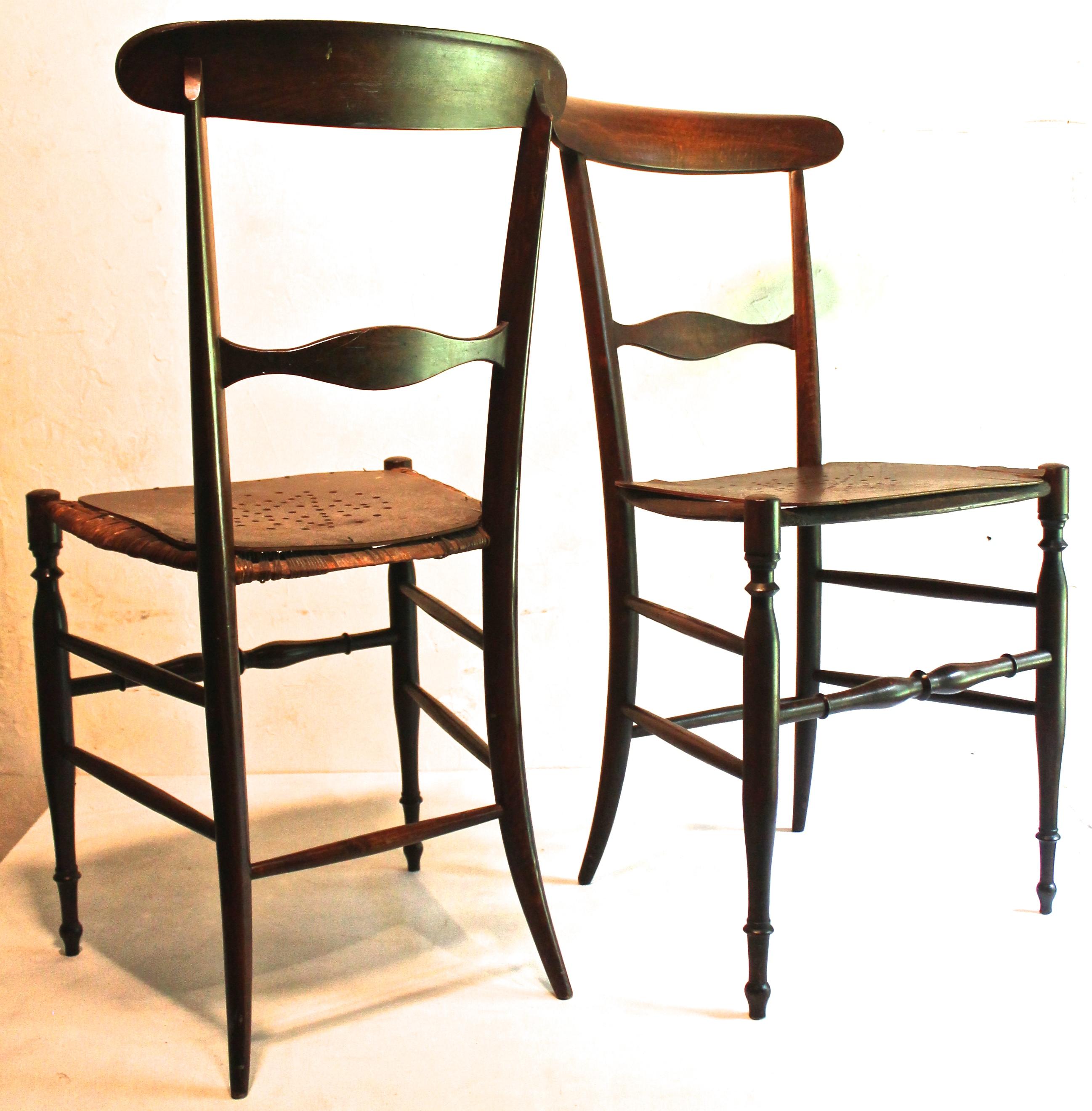 Paar frühe Chiavari-Stühle von Giuseppe Gaetano Descalzi (Empire) im Angebot
