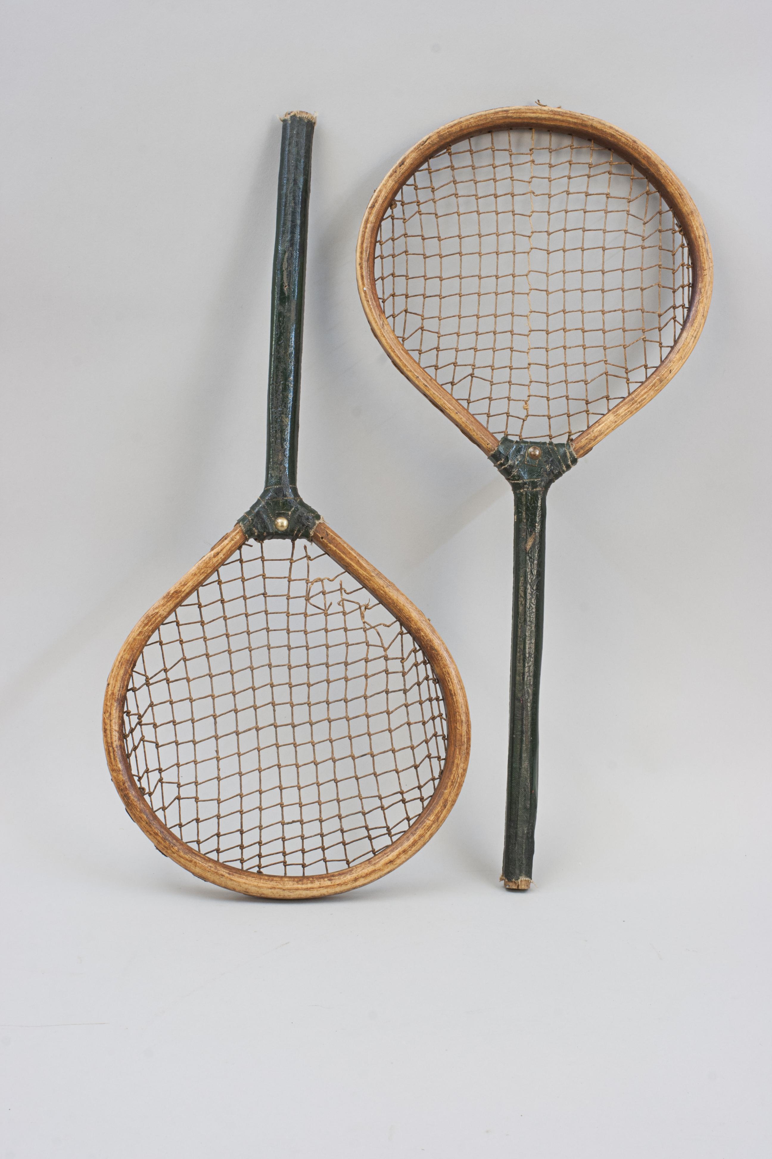 Paire de raquettes d'enfants anciens en vente 5