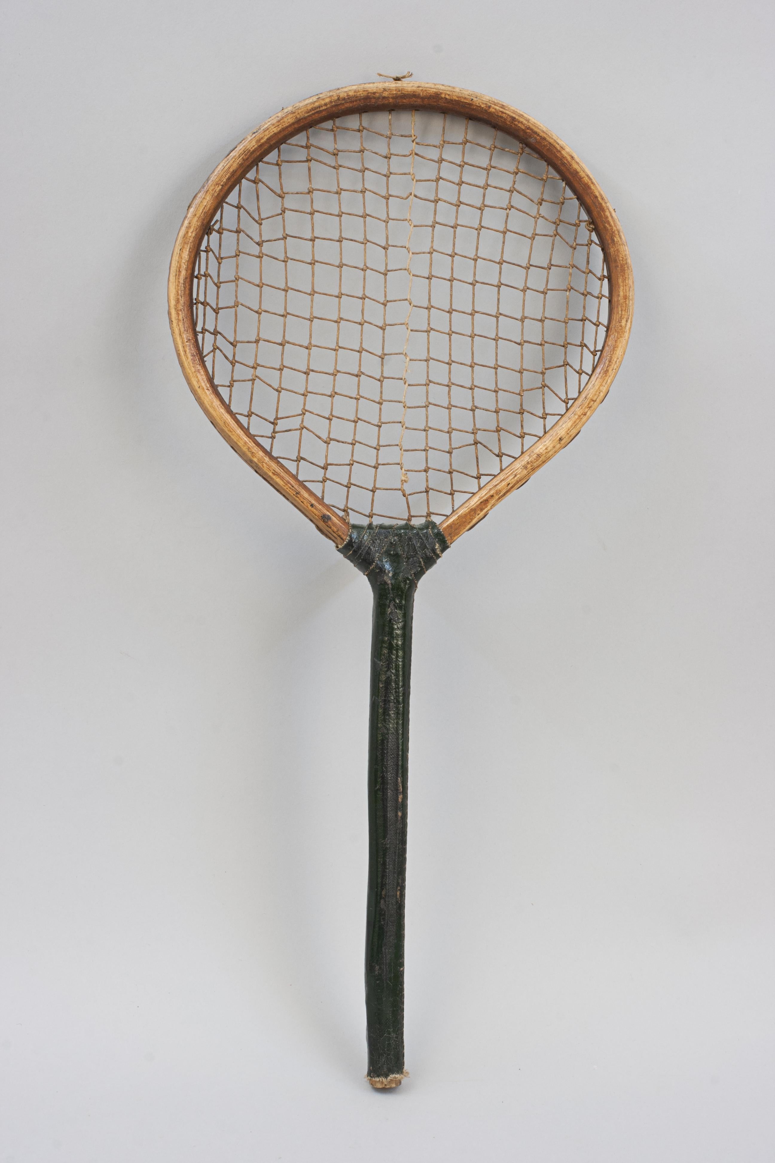 Paire de raquettes d'enfants anciens en vente 1