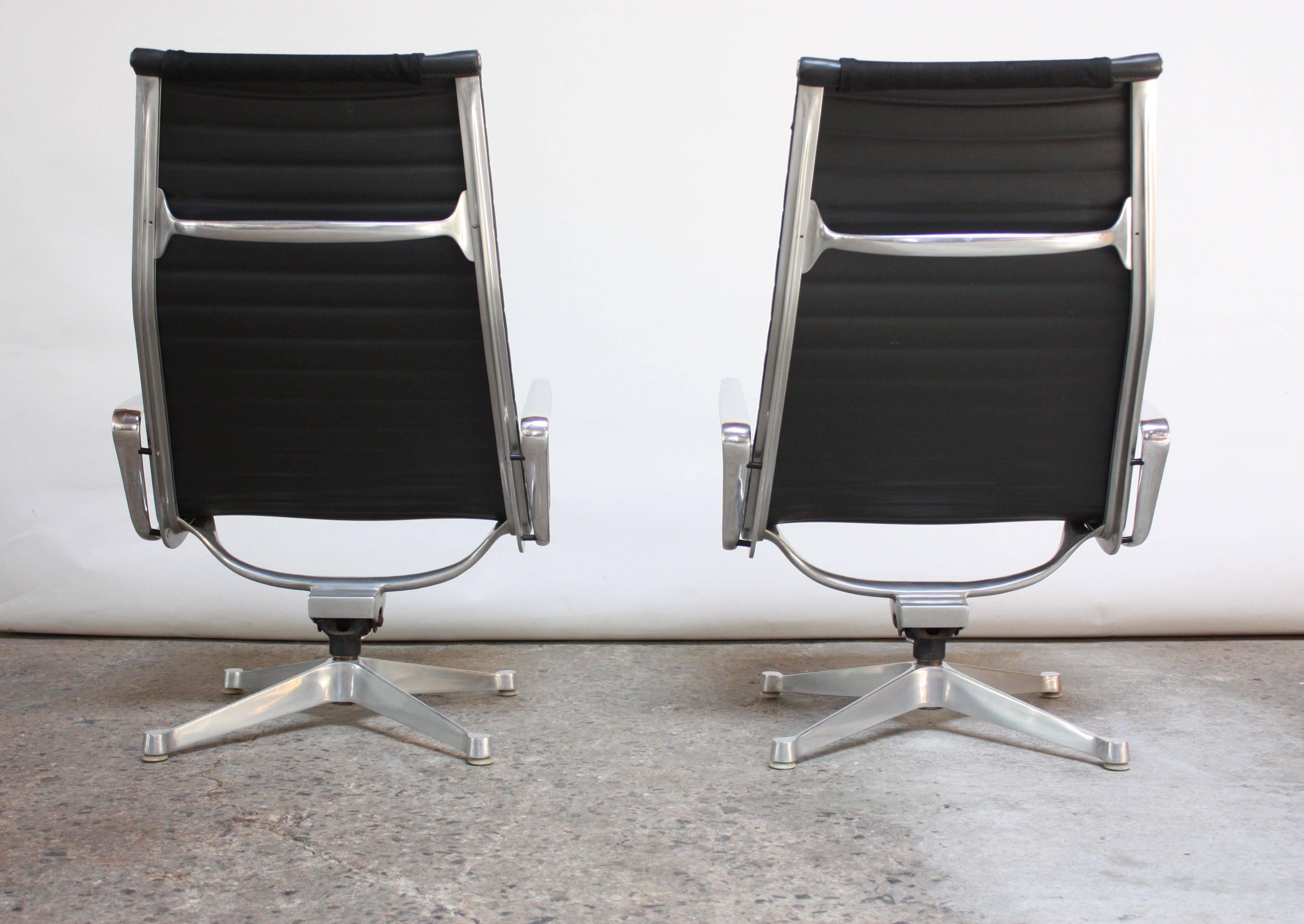 Pair of Early Eames Aluminum Group Chairs for Herman Miller 1