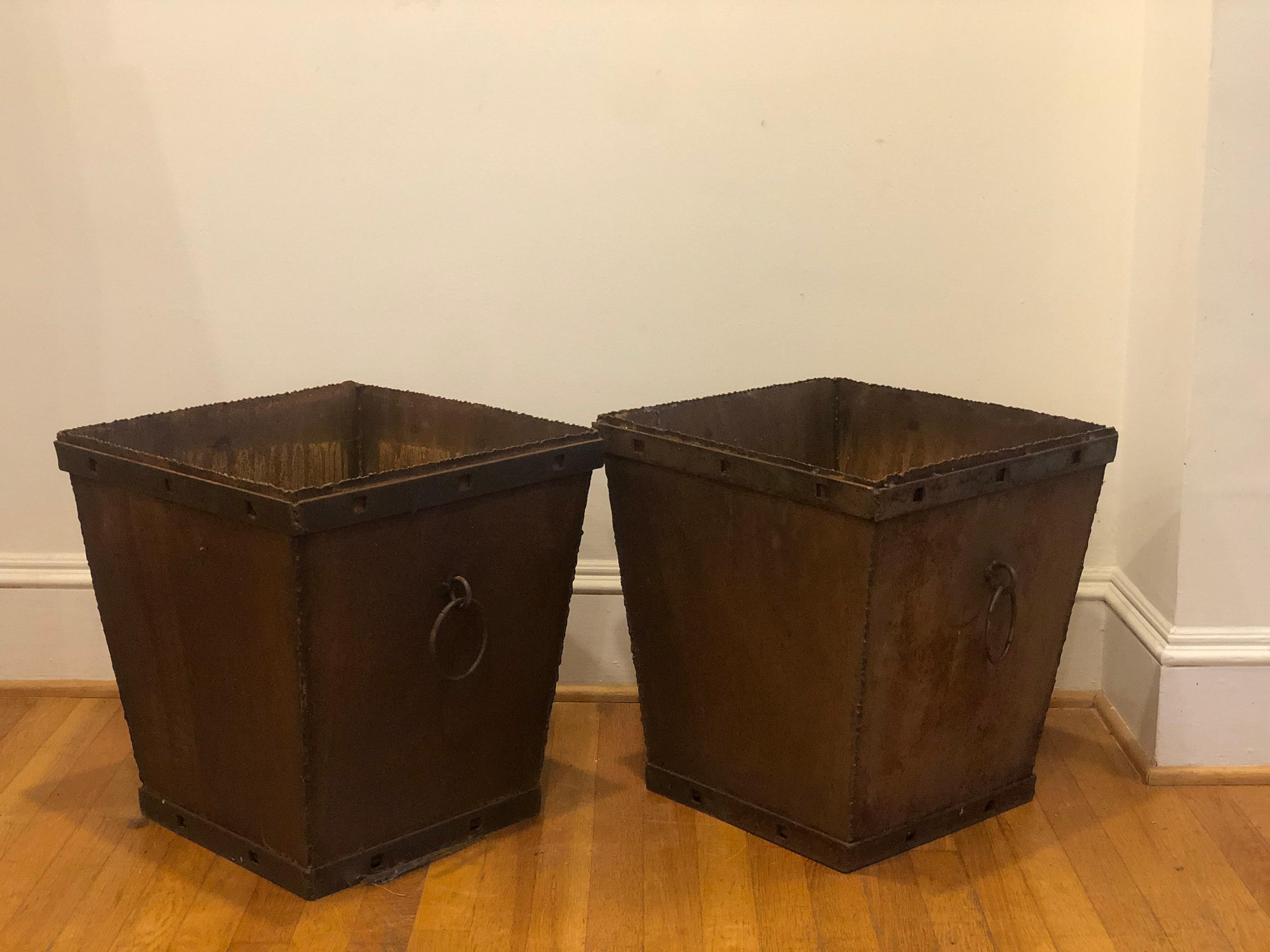 Neoclassical Pair of Early English Vintage Iron Planters For Sale