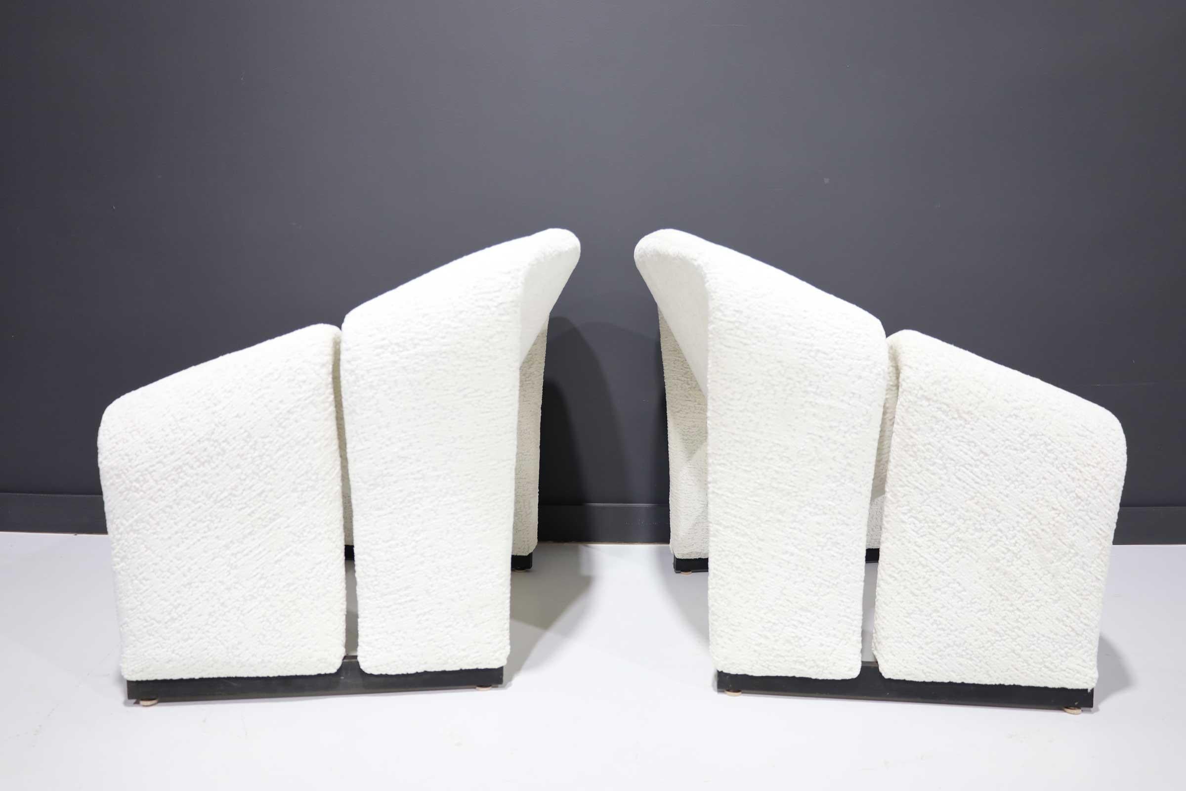 Upholstery Pair of Early F580 Groovy Chairs by Pierre Paulin for Artifort, 1960s, in White