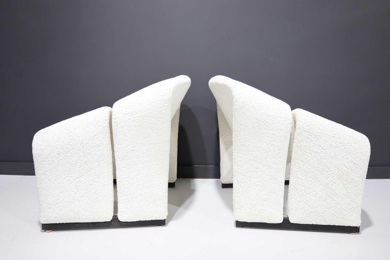 Pair of Early F580 Groovy Chairs by Pierre Paulin for Artifort, 1960s, in White For Sale 1