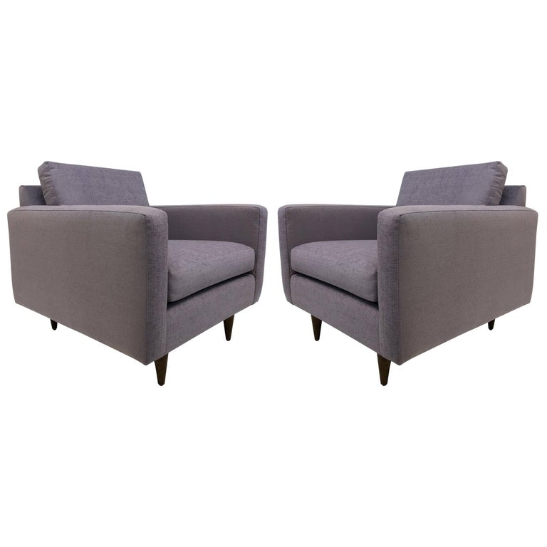 Pair of Florence Knoll Leather Lounge Chairs For Sale at 1stdibs