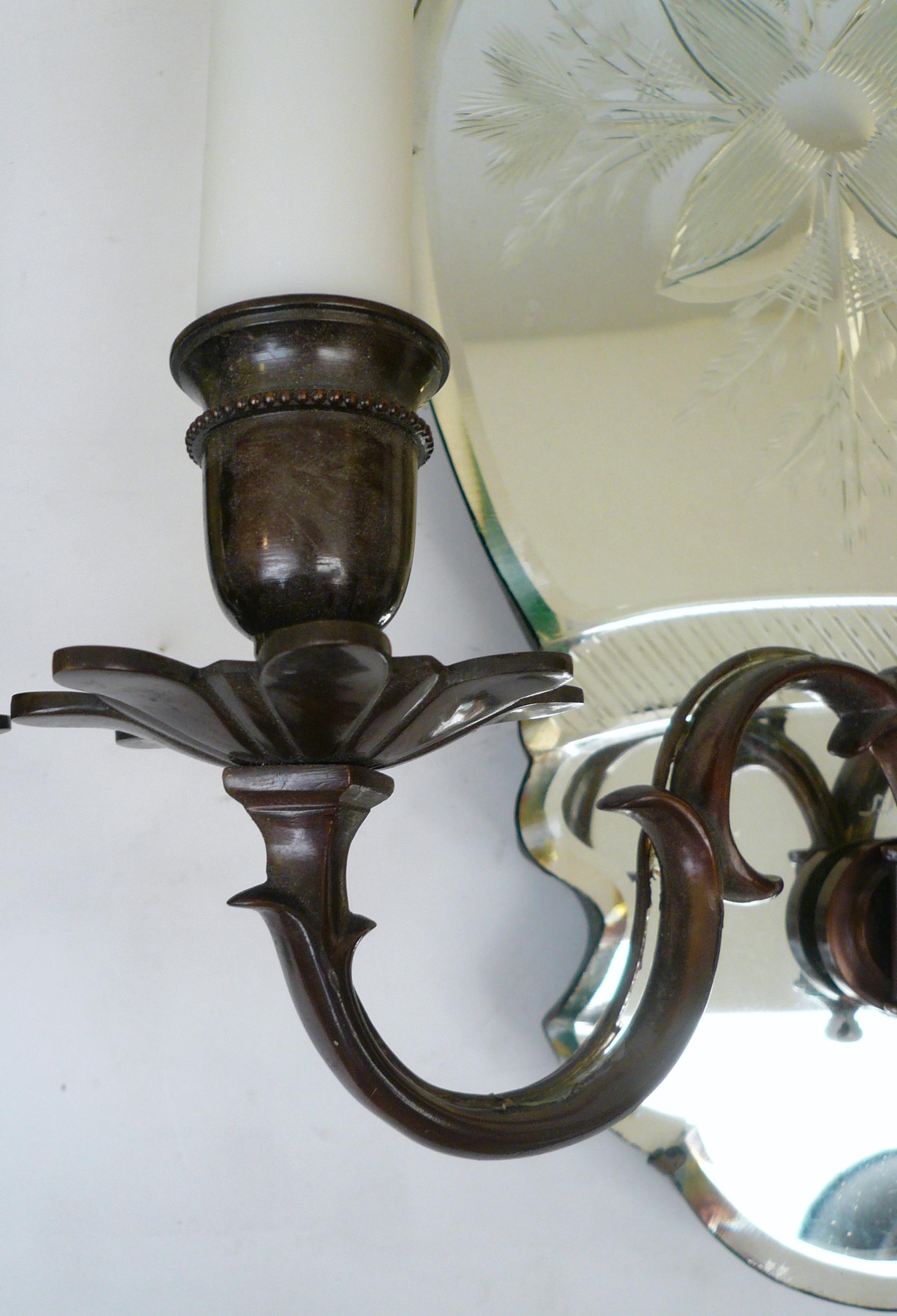 Pair of Early Georgian Style Wheel Cut Mirror Back Two-Light Sconces In Excellent Condition For Sale In Pittsburgh, PA