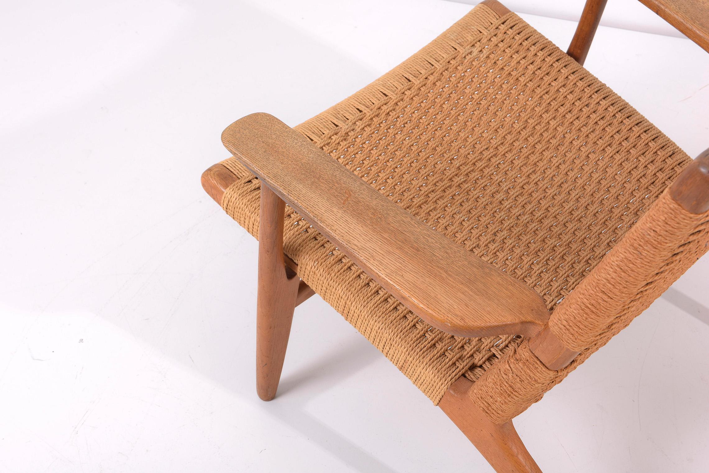 Pair of Early Hans J. Wegner Easy Chairs “CH 25” for Carl Hansen 6