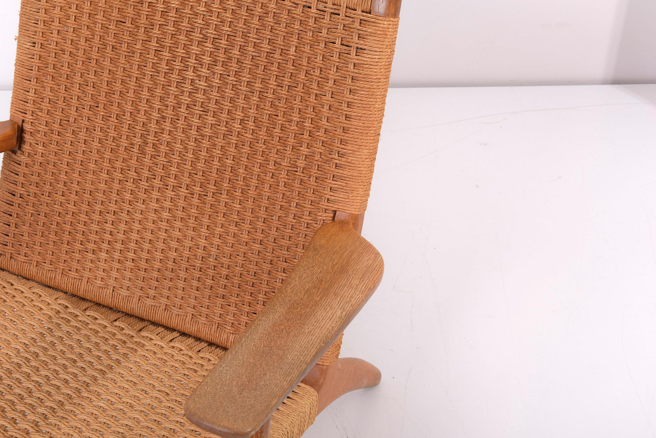 Pair of Early Hans J. Wegner Easy Chairs “CH 25” for Carl Hansen 9