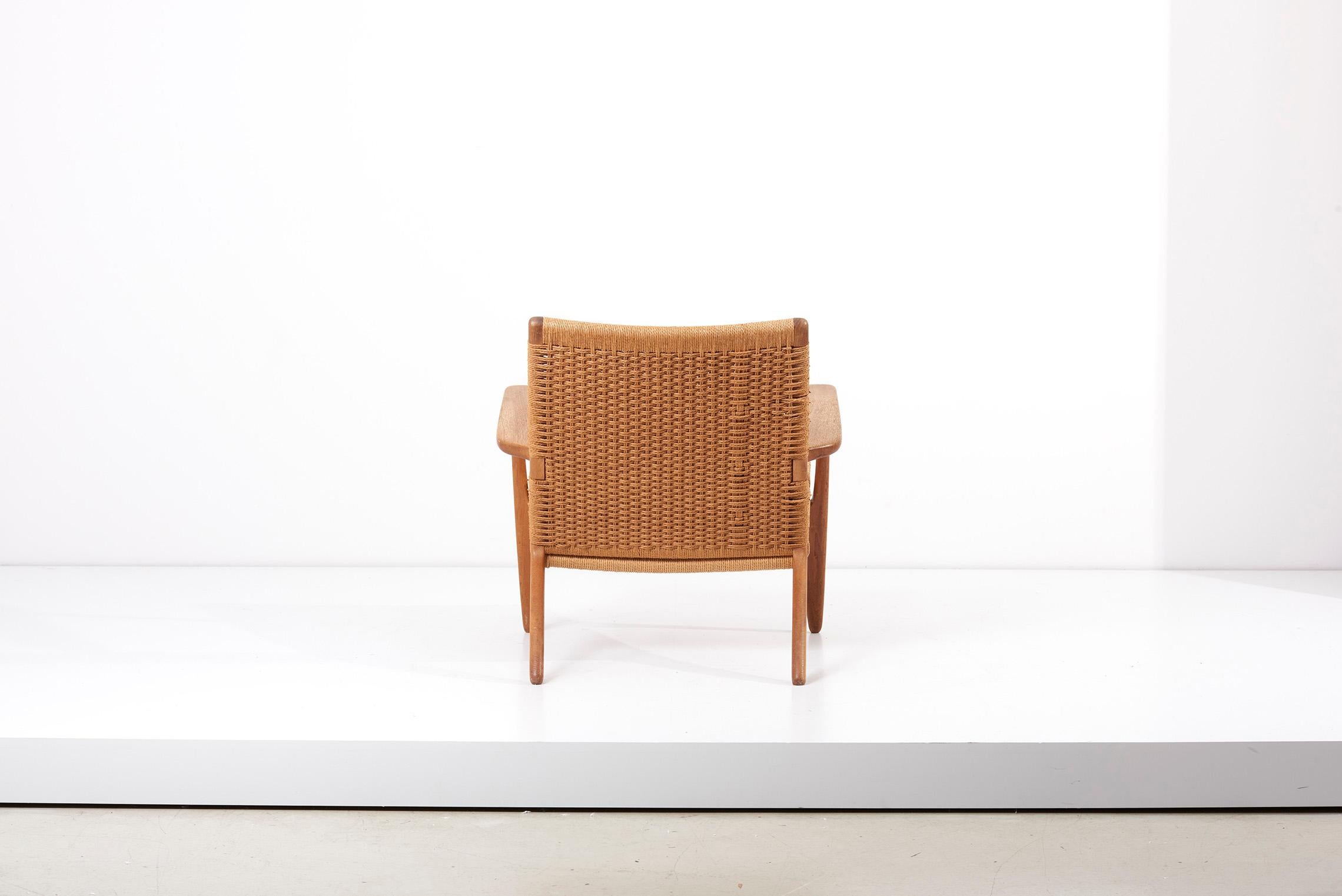 Papercord Pair of Early Hans J. Wegner Easy Chairs “CH 25” for Carl Hansen