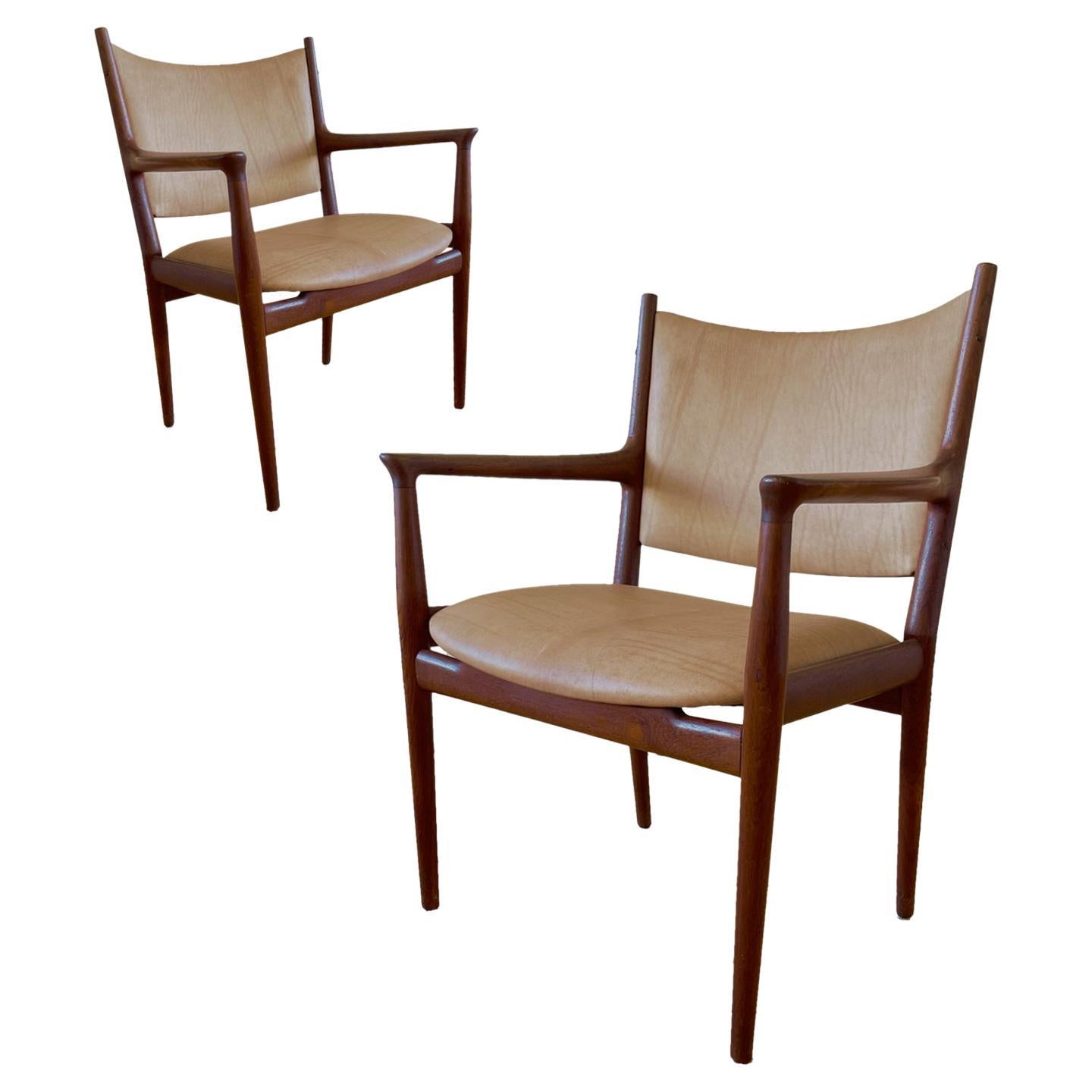Pair of Early Hans Wegner for Johannes Hansen JH-513 Armchairs, 2 Pair available