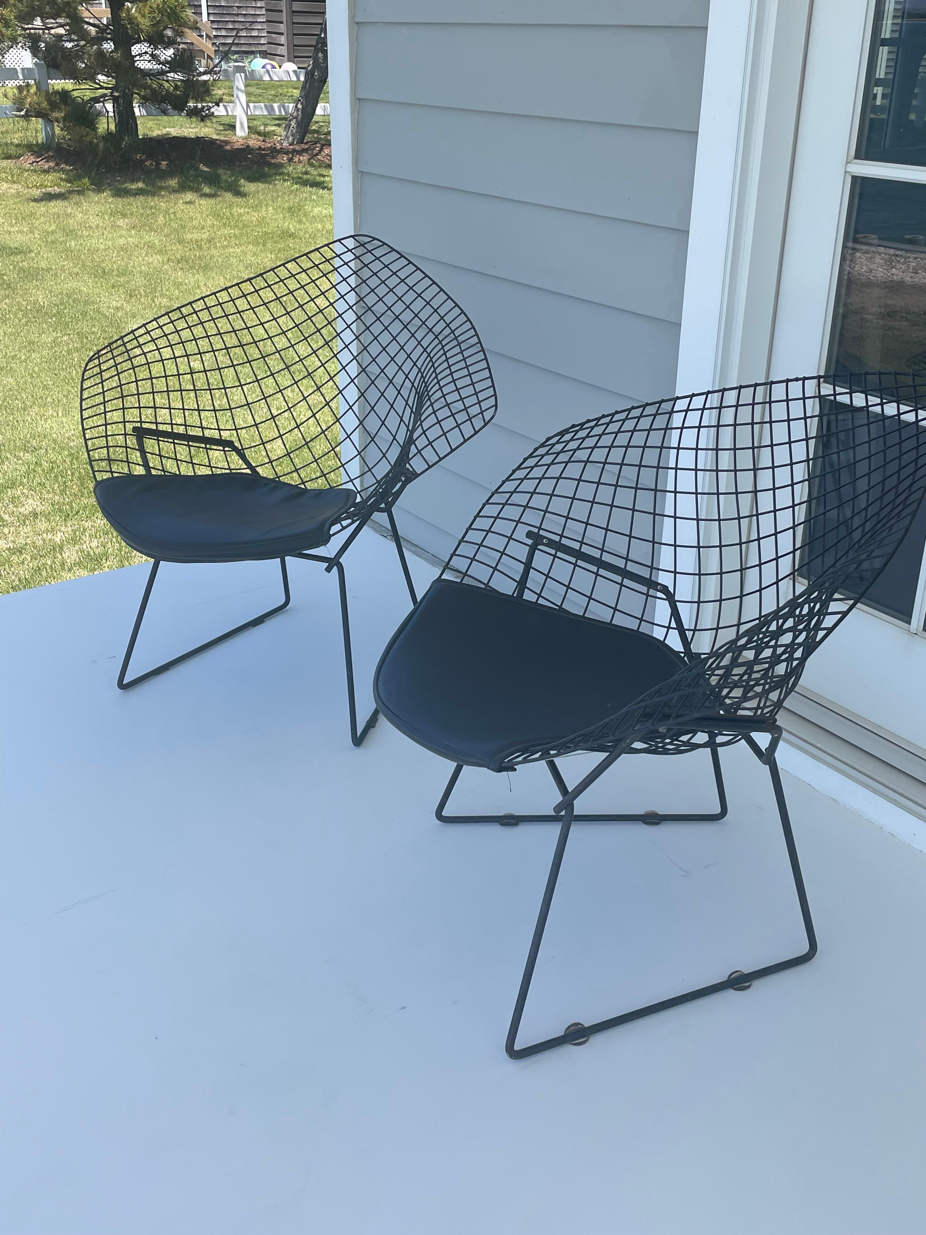 Coppia di sedie Black Diamond dei primi anni di Harry Bertoia In condizioni buone in vendita a New York, NY