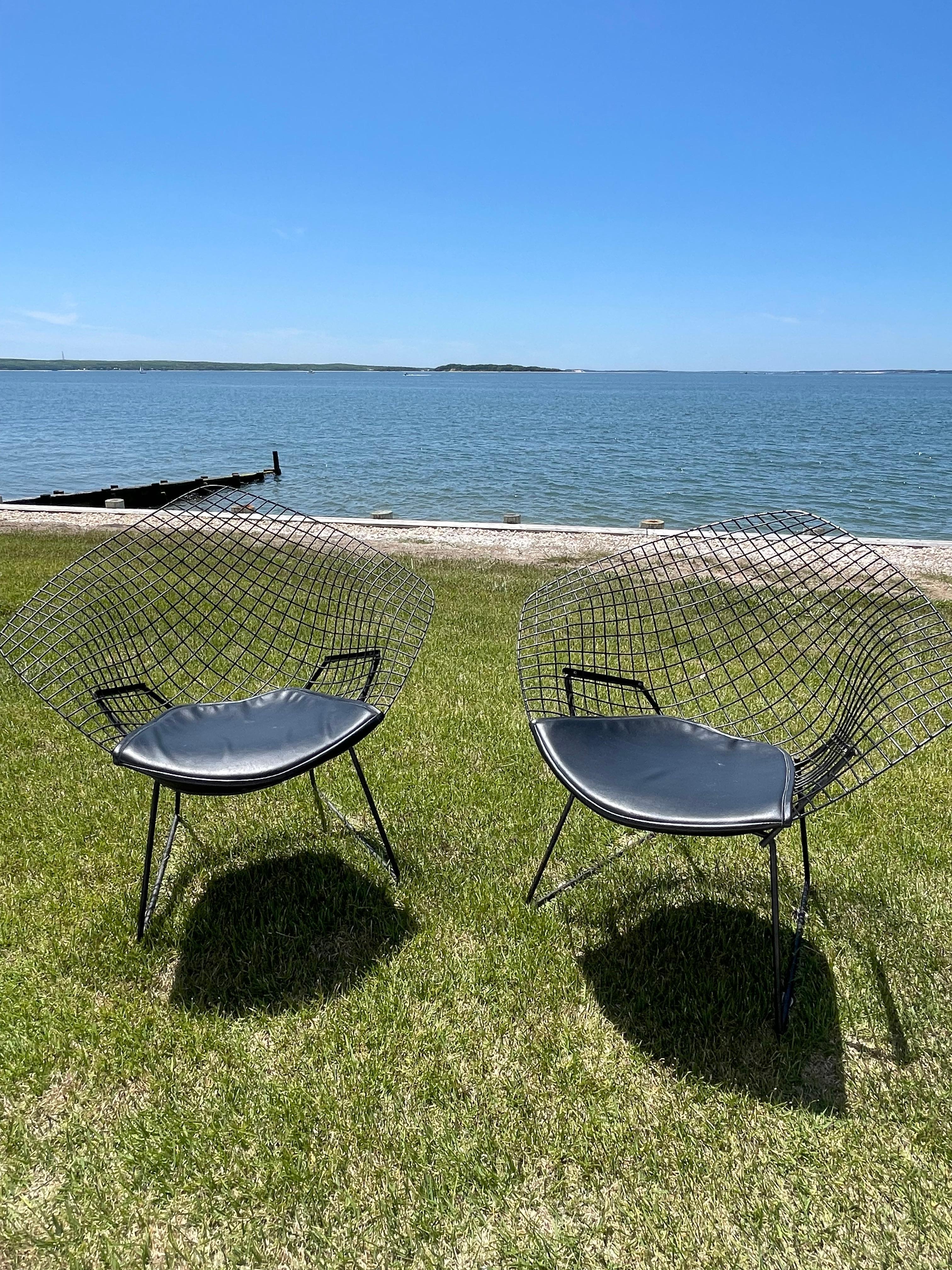 Metallo Coppia di sedie Black Diamond dei primi anni di Harry Bertoia in vendita