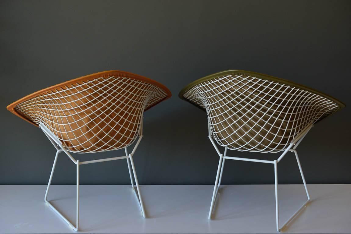 Mid-Century Modern Pair of Early Harry Bertoia for Knoll Diamond Chairs with Original Leather Cover