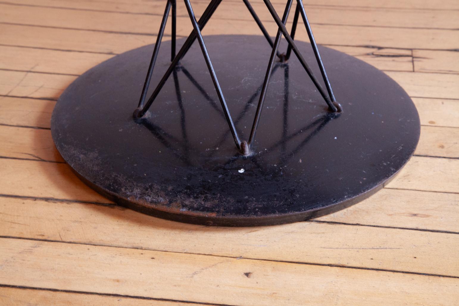 Pareja de mesas auxiliares tempranas de Isamu Noguchi para Knoll Moderno en venta