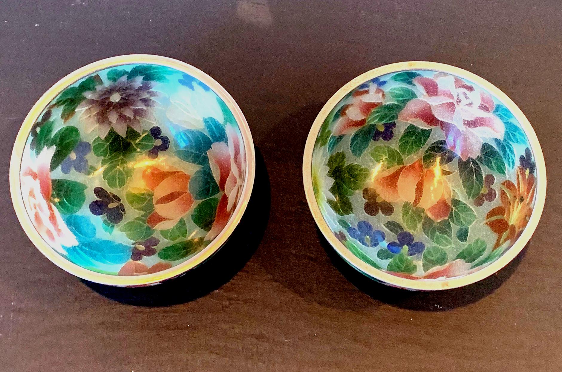 Pair of Early Japanese Plique-a-Jour Bowls from Nagoya In Good Condition For Sale In Atlanta, GA