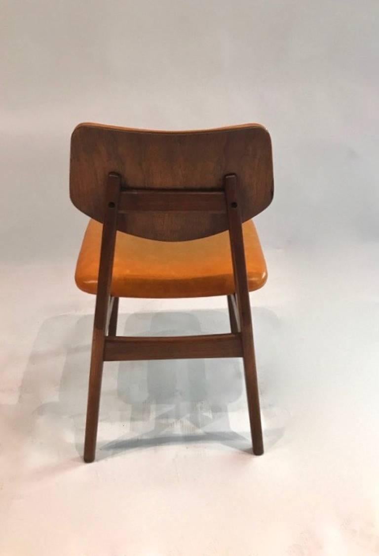 Mid-20th Century Pair of Early Jens Risom Chairs in Walnut, USA circa 1950
